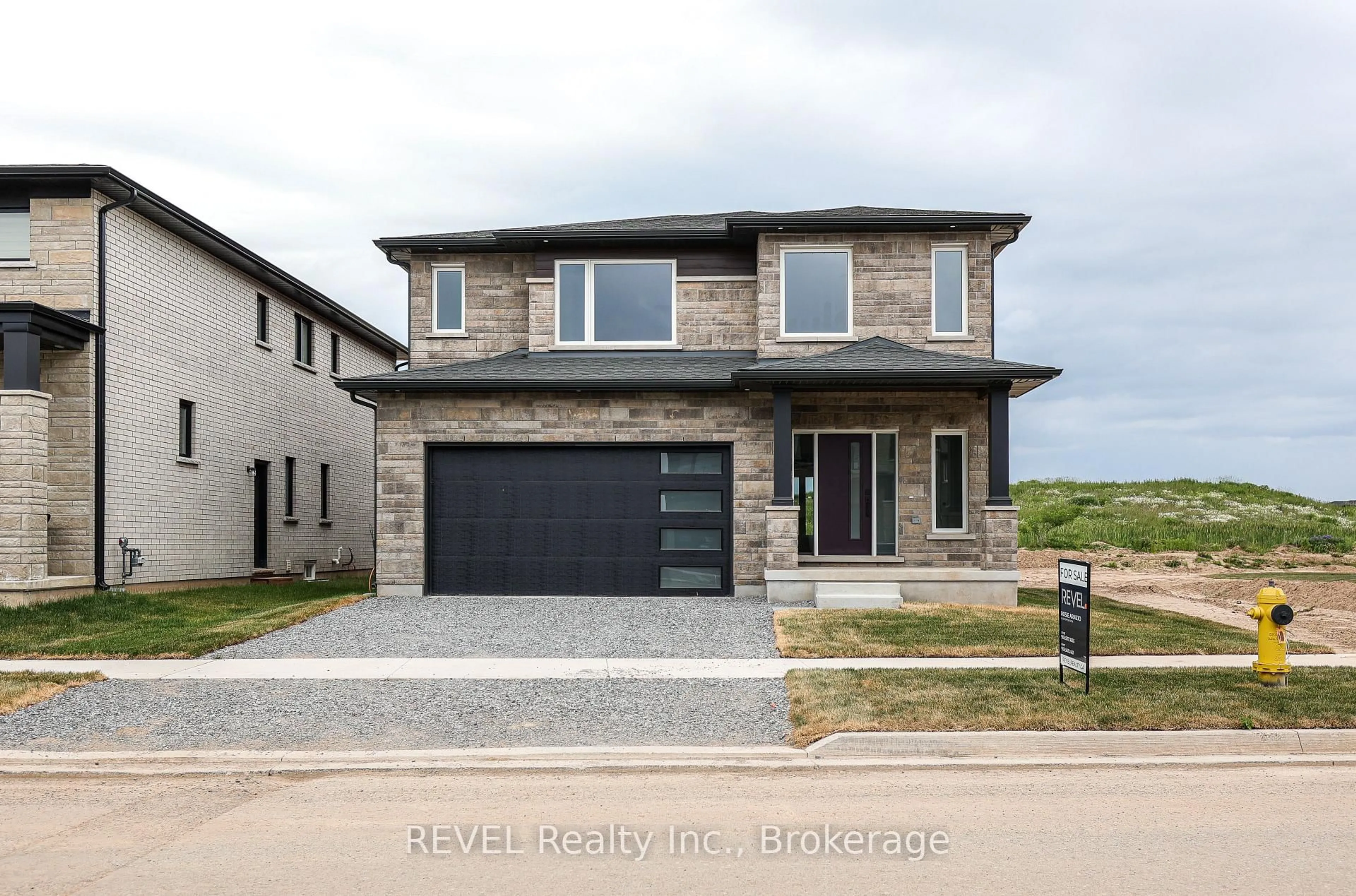 Home with brick exterior material, street for 111 Acacia Rd, Pelham Ontario L0S 1E6