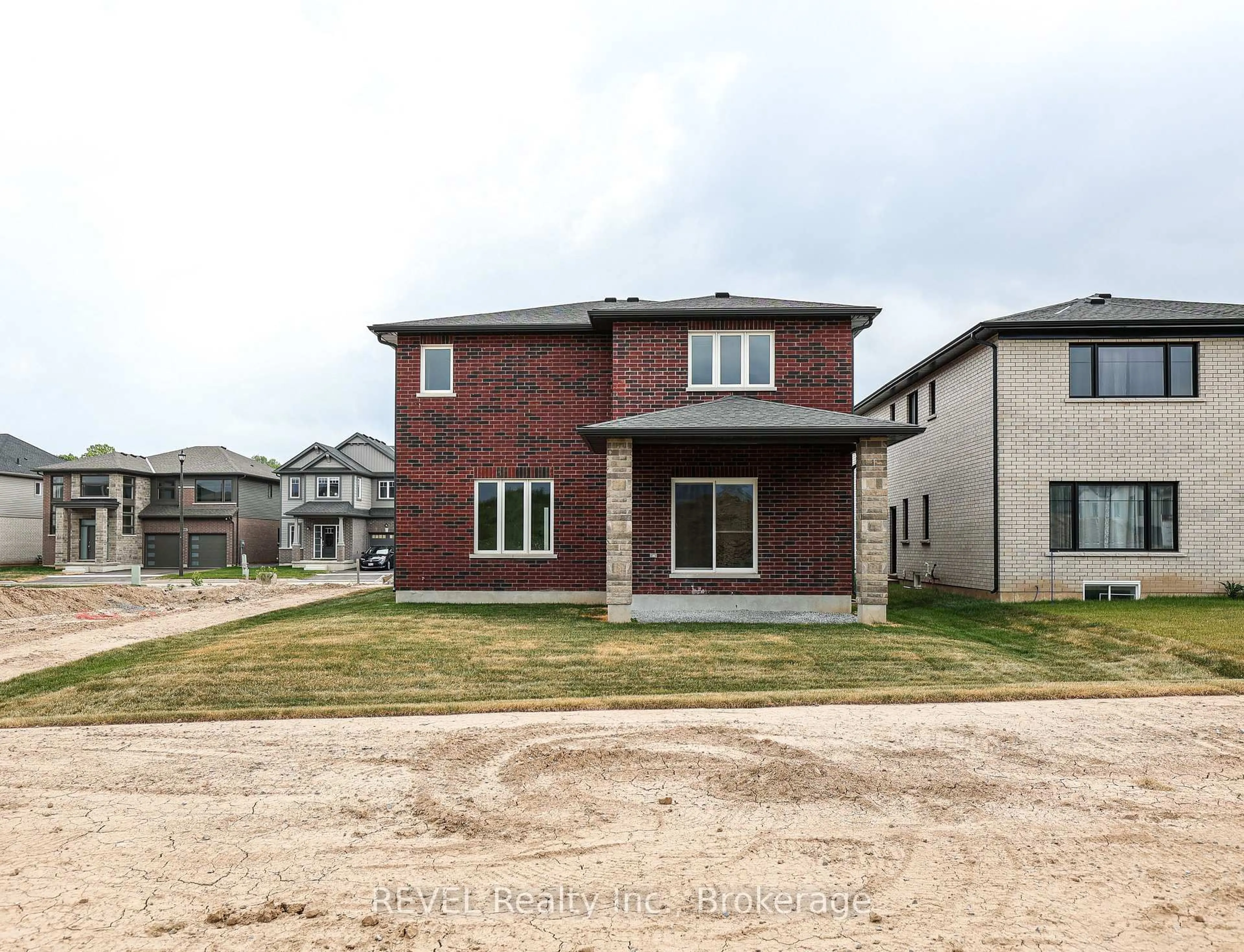 Home with brick exterior material, building for 111 Acacia Rd, Pelham Ontario L0S 1E6