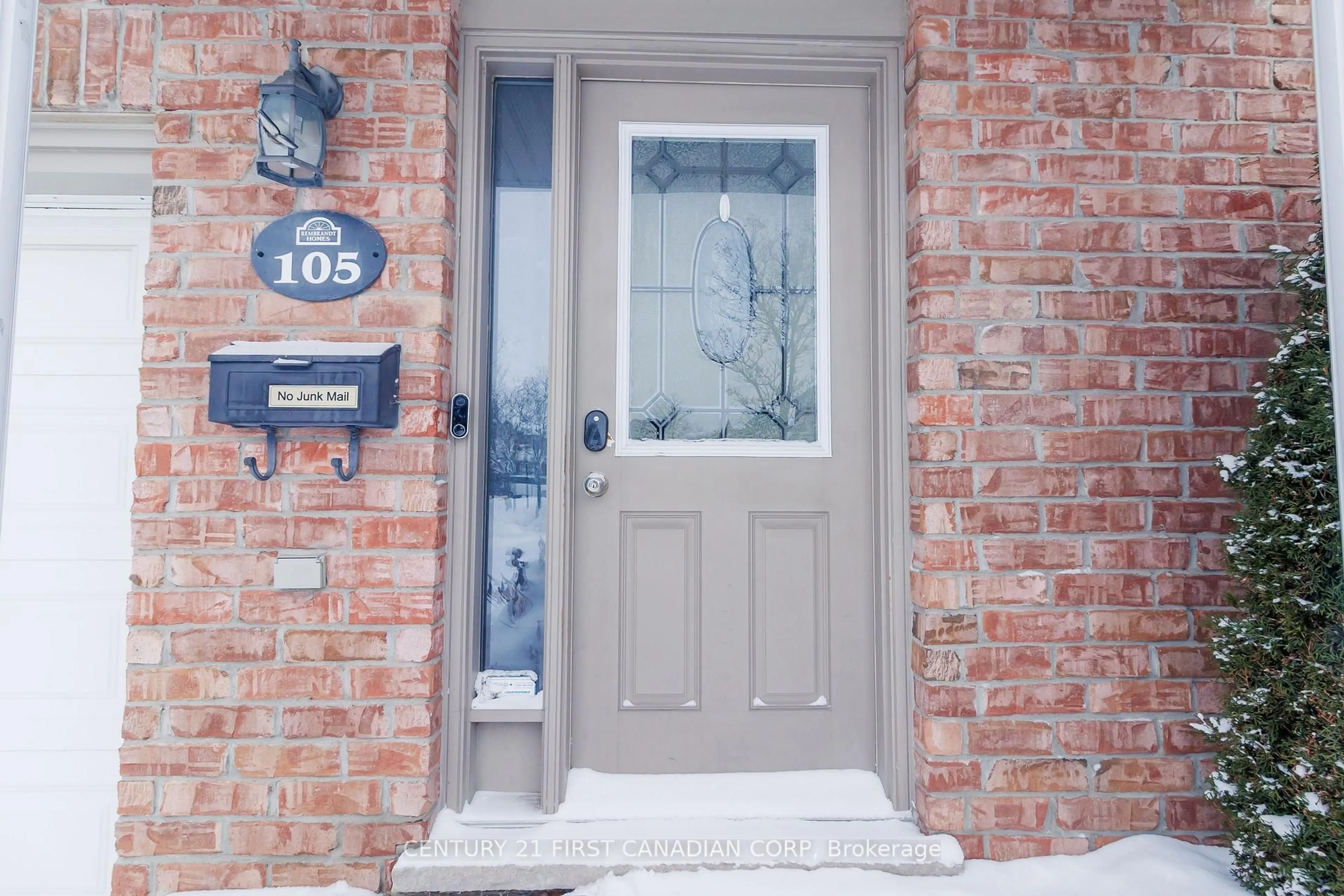 Indoor entryway for 1320 Savannah Dr #105, London North Ontario N5X 0B7