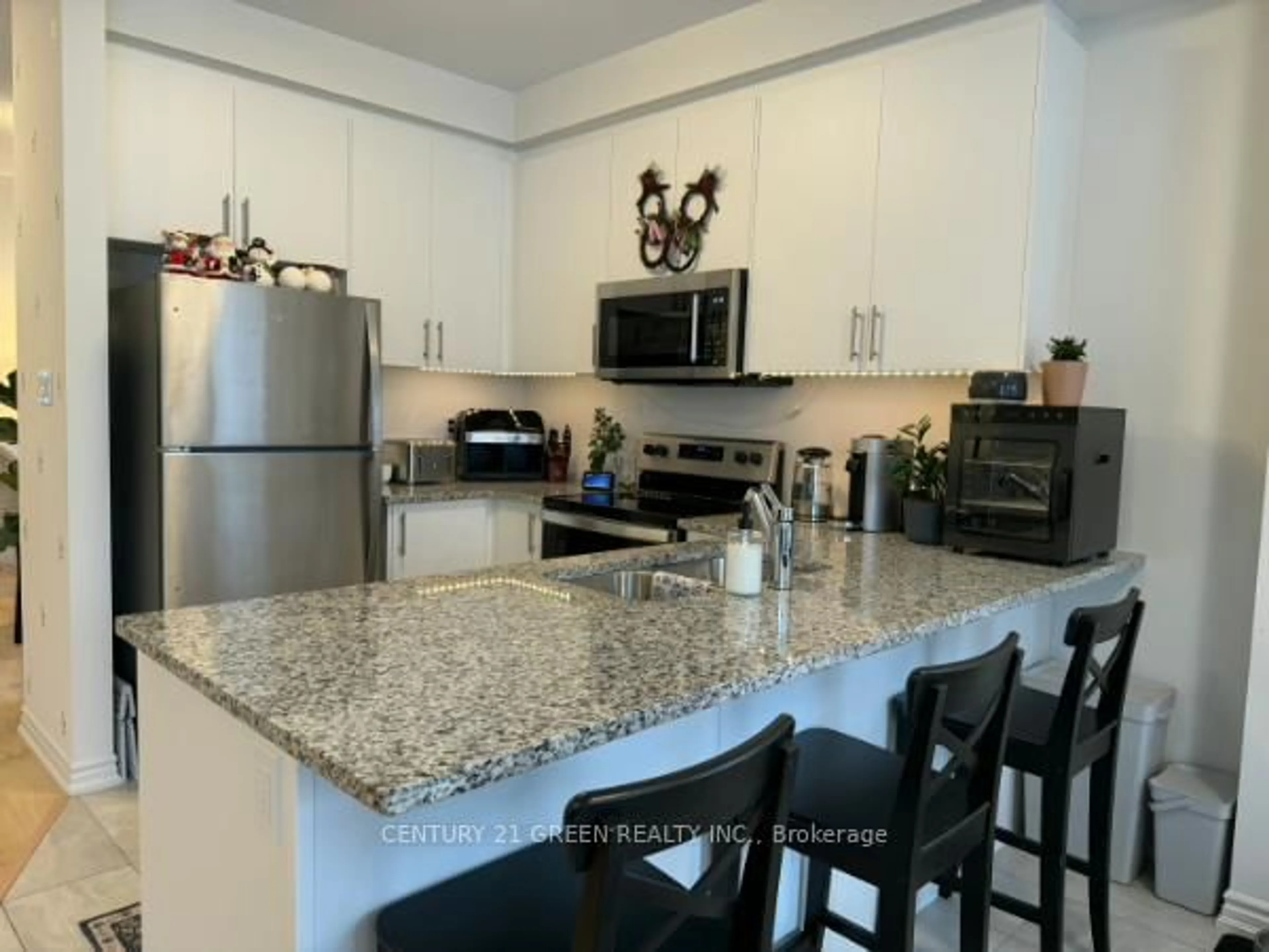 Open concept kitchen, unknown for 415 Trevor St, Cobourg Ontario K9A 4J6
