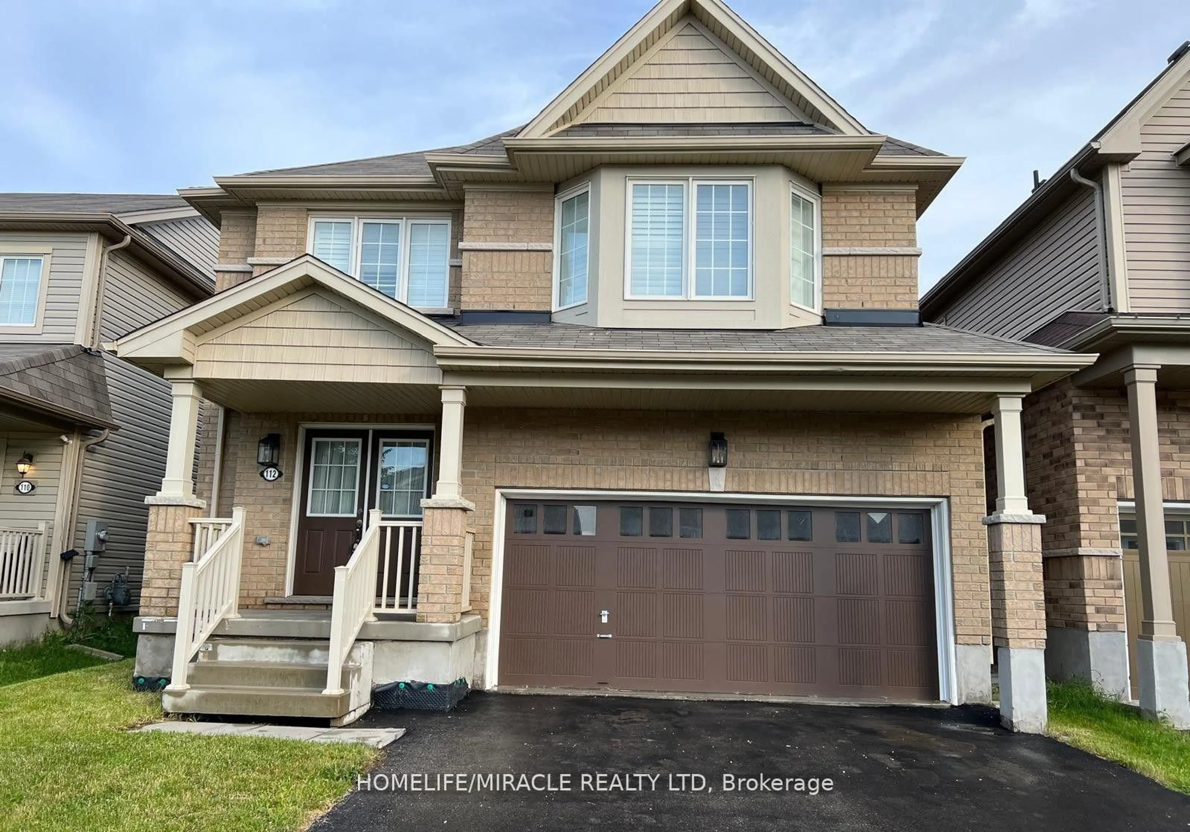 Home with vinyl exterior material, street for 112 Gillespie Dr, Brantford Ontario N3T 0K2