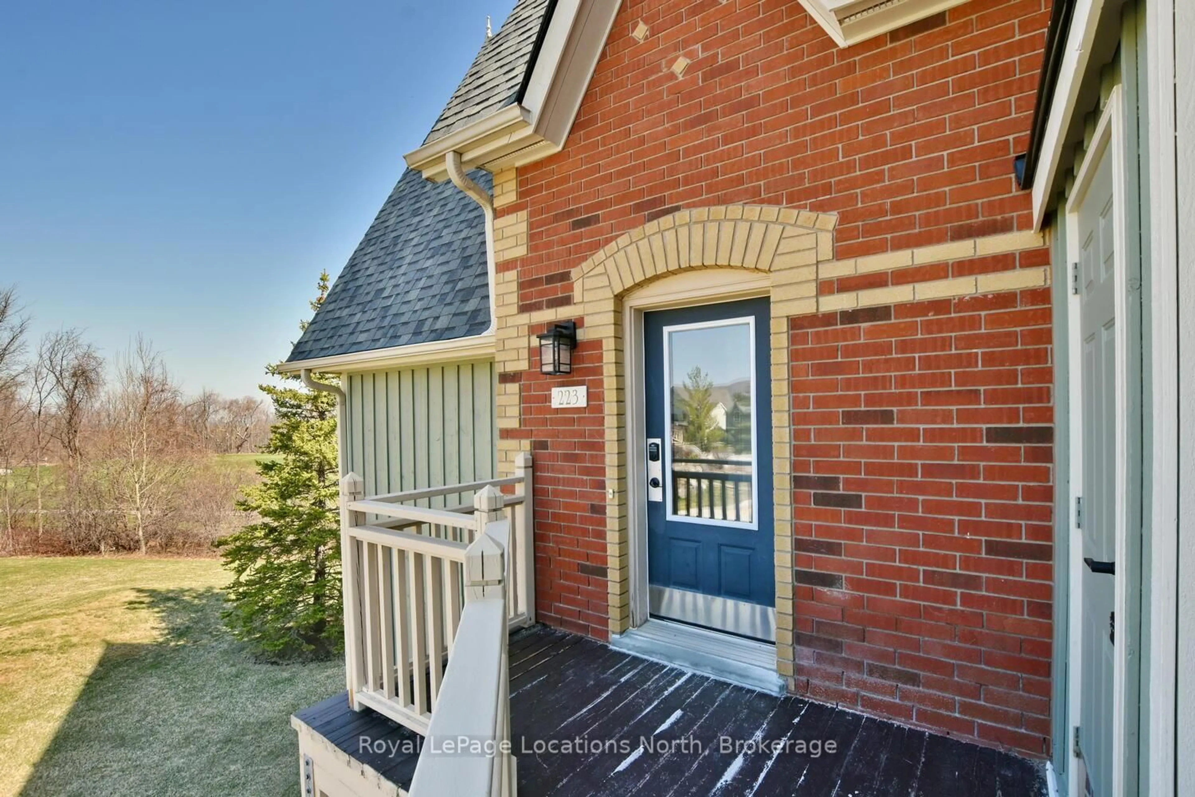 Home with brick exterior material, street for 170 Snowbridge Way #223, Blue Mountains Ontario L9Y 0V2