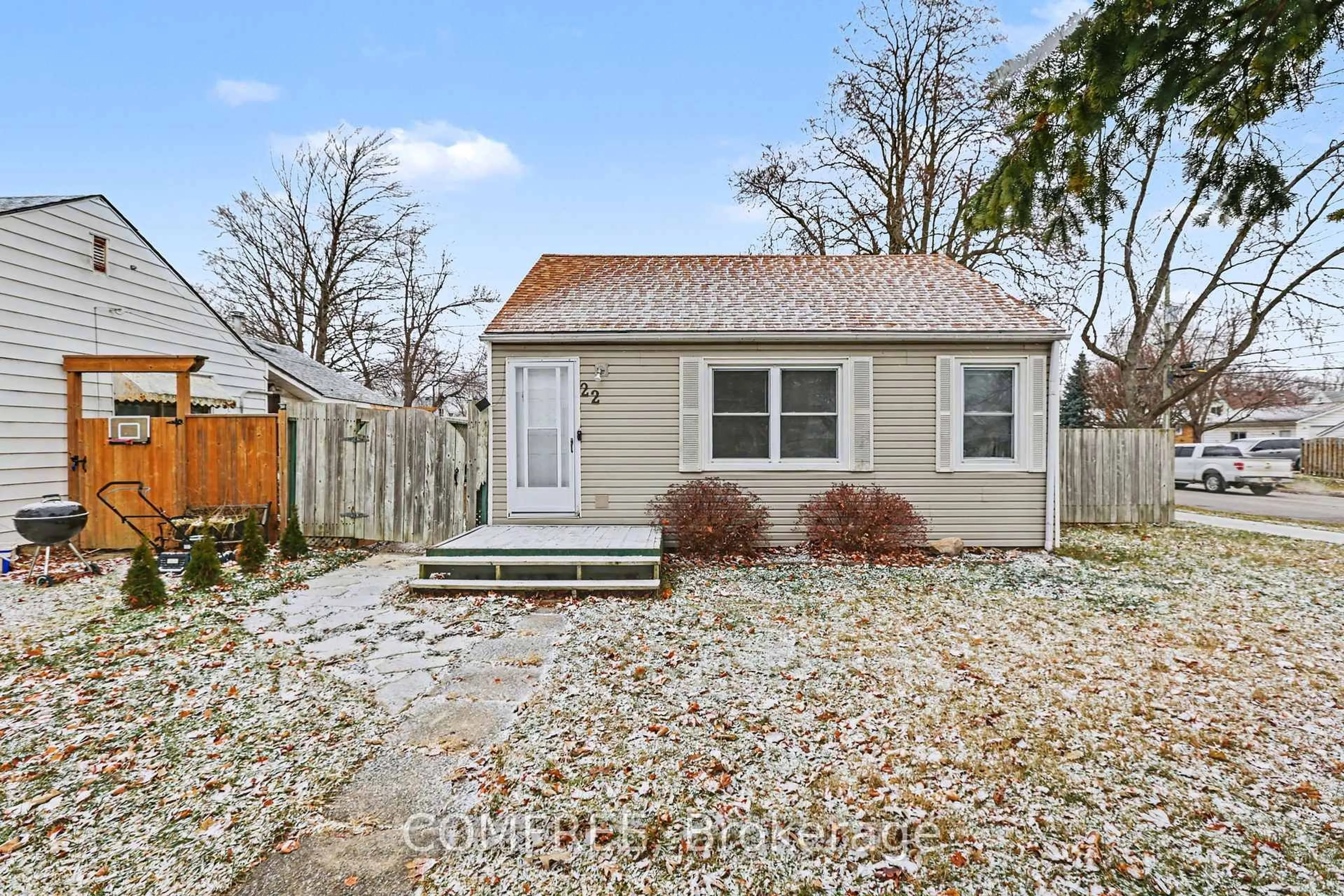 Shed for 22 Bond Ave, Chatham-Kent Ontario N0P 2L0