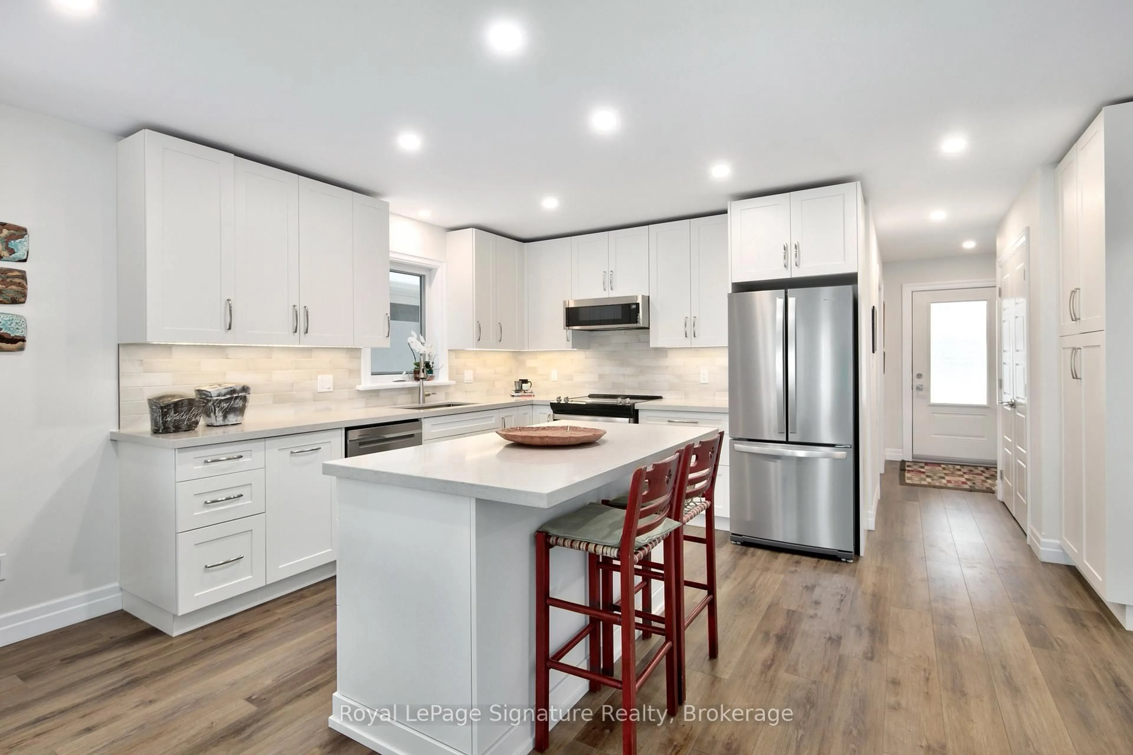 Open concept kitchen, unknown for 116 Dove Dr, Blue Mountains Ontario N0H 2P0