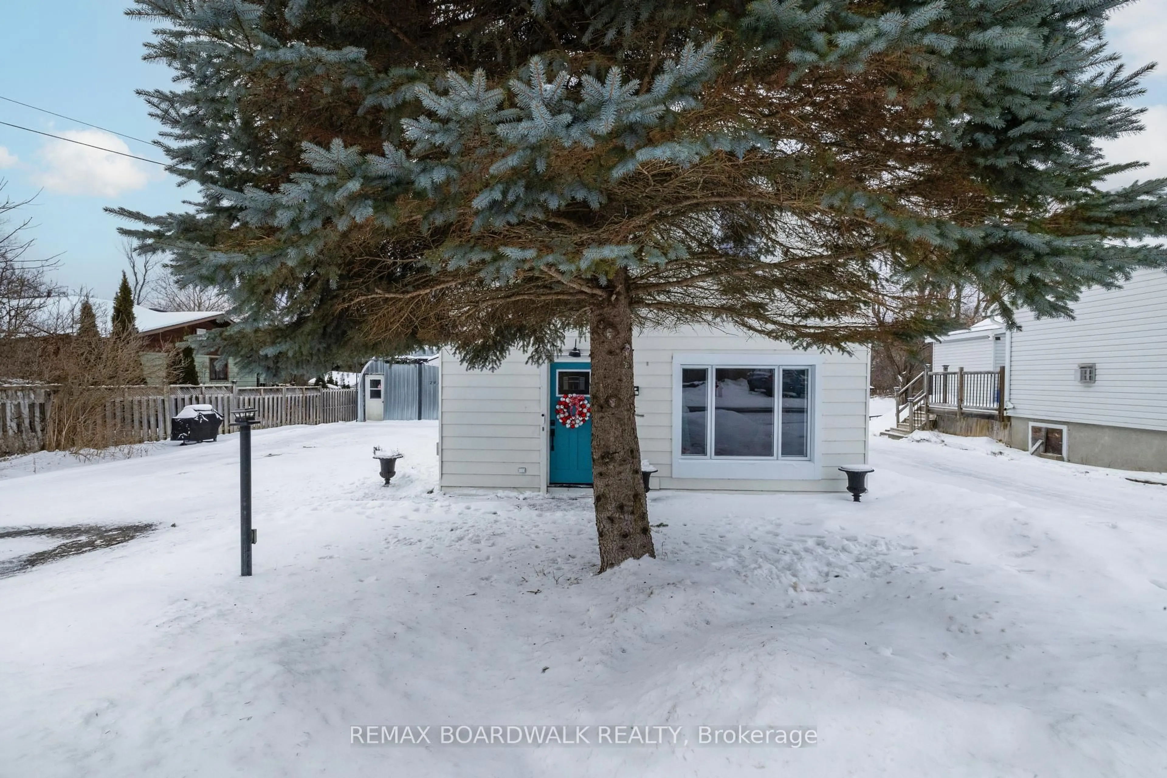 Unknown for 290 Water St, Almonte Ontario K0A 1A0