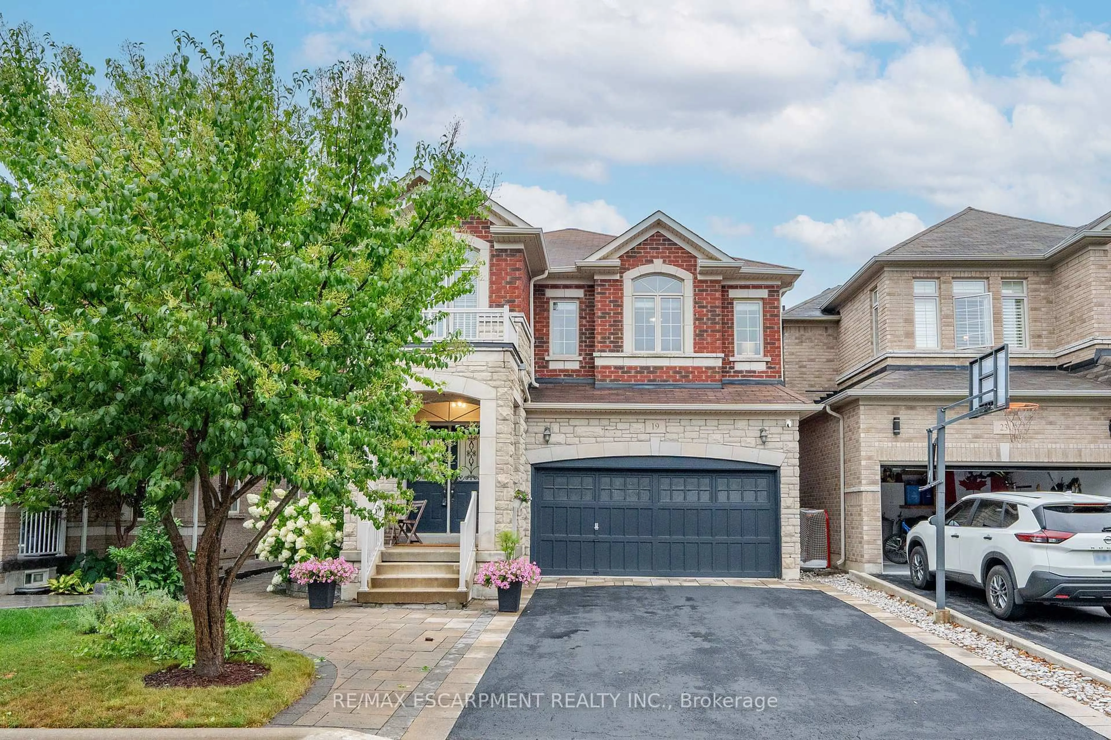 Home with brick exterior material, street for 19 McKnight Ave, Hamilton Ontario L8B 0R5