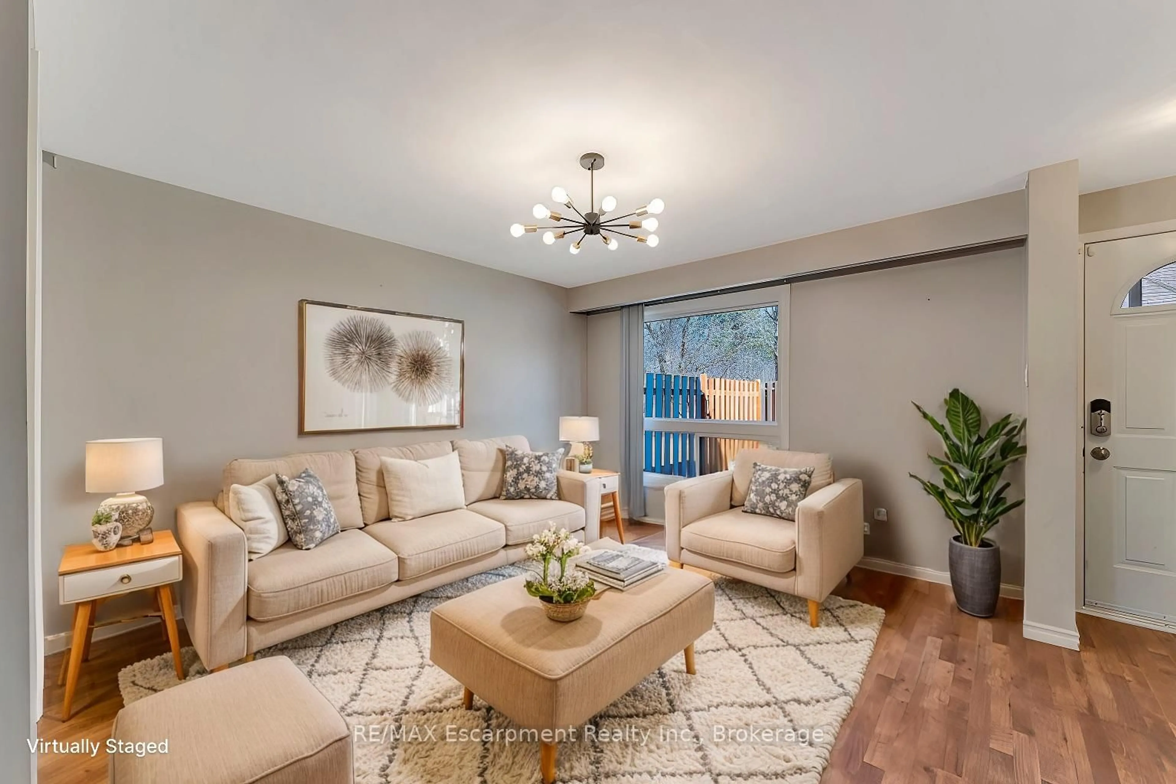 Living room with furniture, unknown for 165 Green Valley Dr #15, Kitchener Ontario N2P 1K3