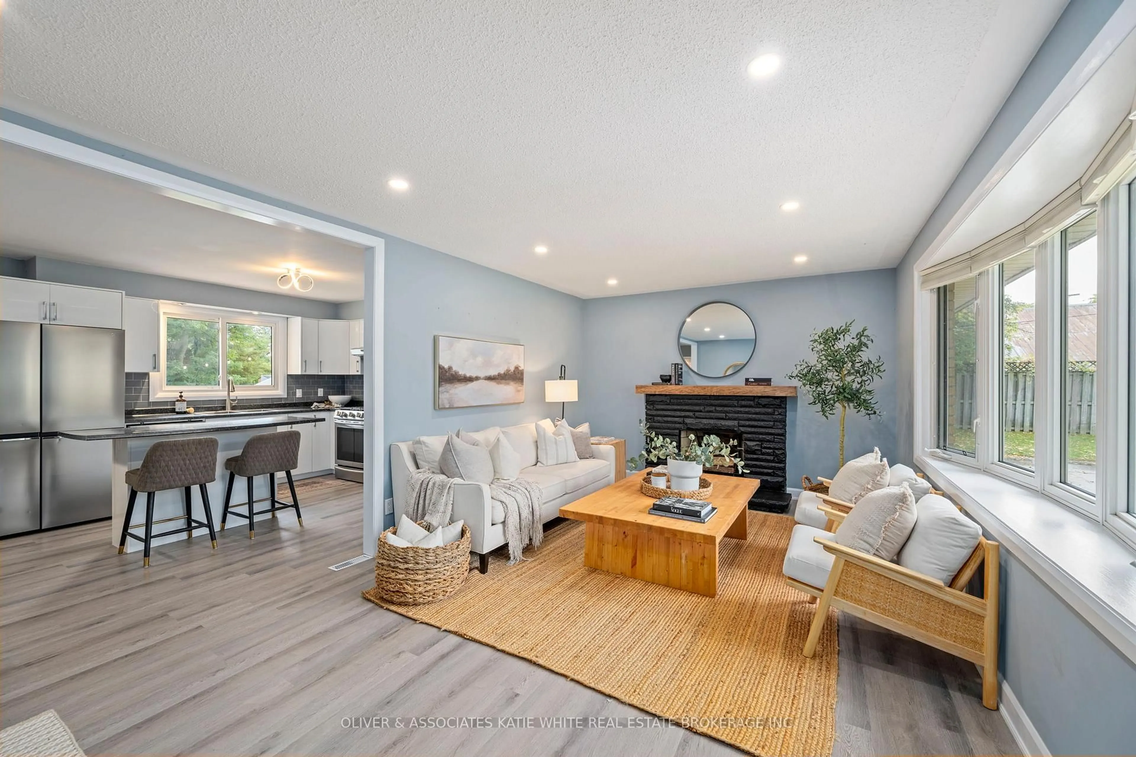 Living room with furniture, unknown for 120 Erie Ave, Middlesex Centre Ontario N0L 1R0