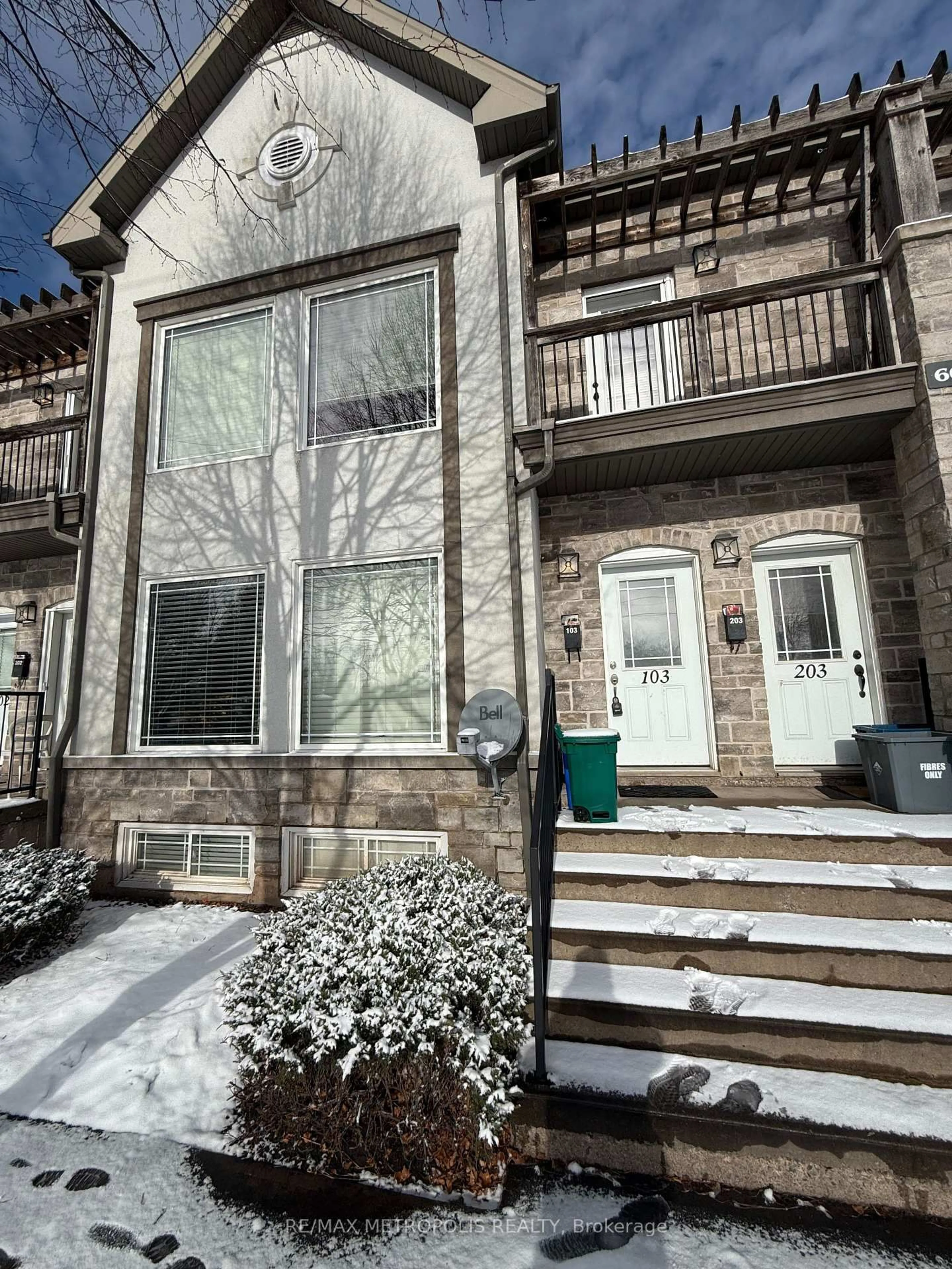 Home with brick exterior material, street for 6045 Dunn St #103, Niagara Falls Ontario L2G 2P2