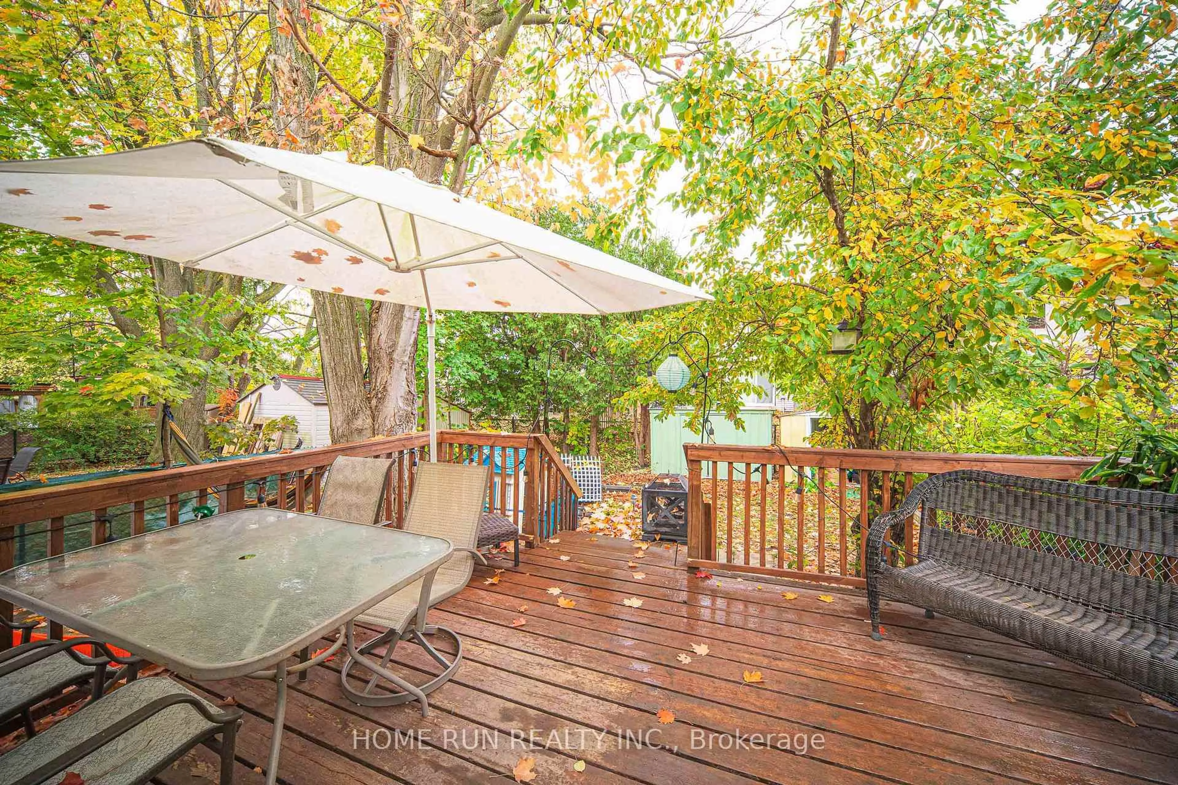 Patio, unknown for 29 Cymbeline Dr, Ottawa Ontario K2H 7X9