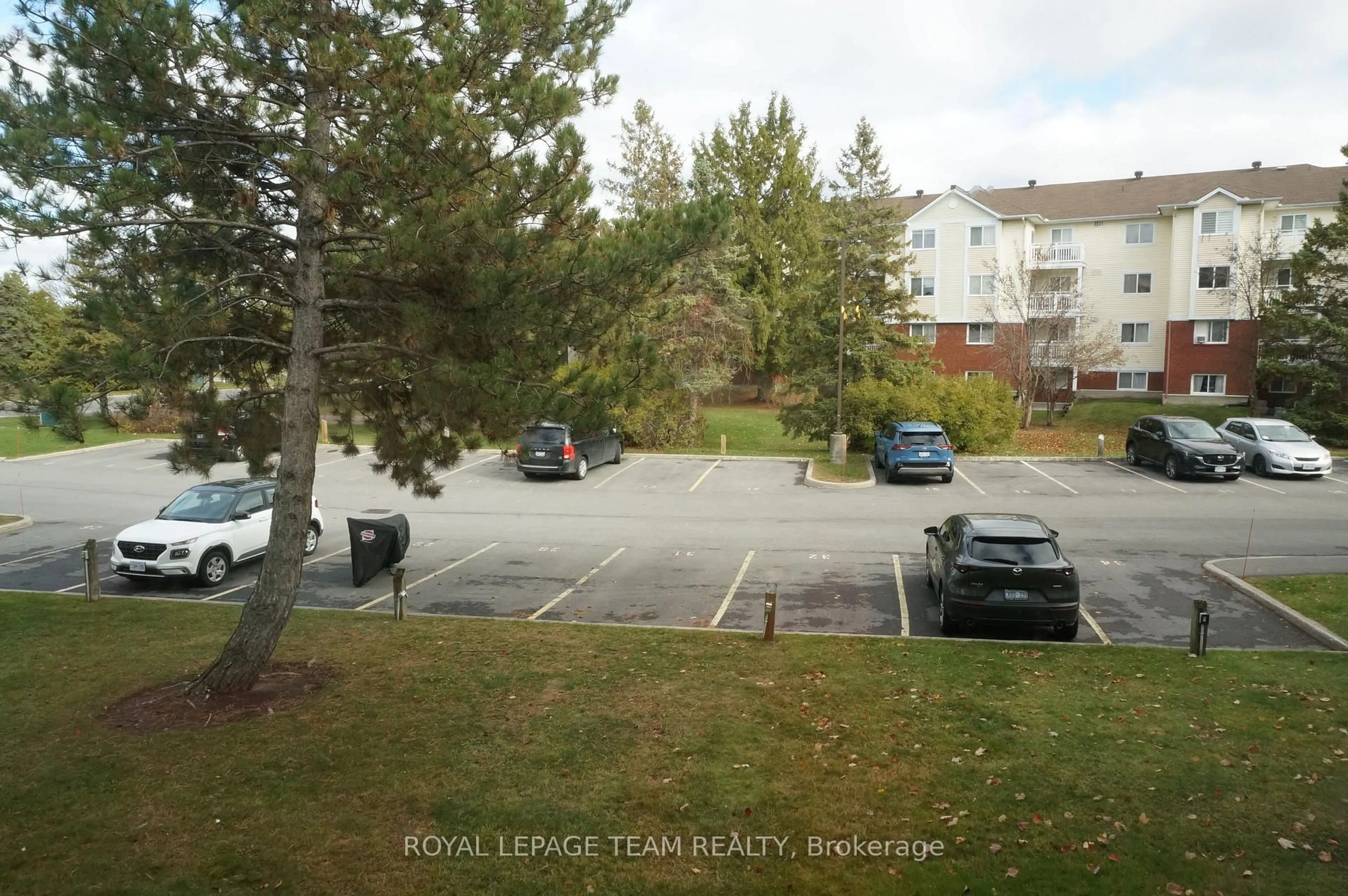 Unknown for 316 Lorry Greenberg Dr #217, Ottawa Ontario K1T 2P4