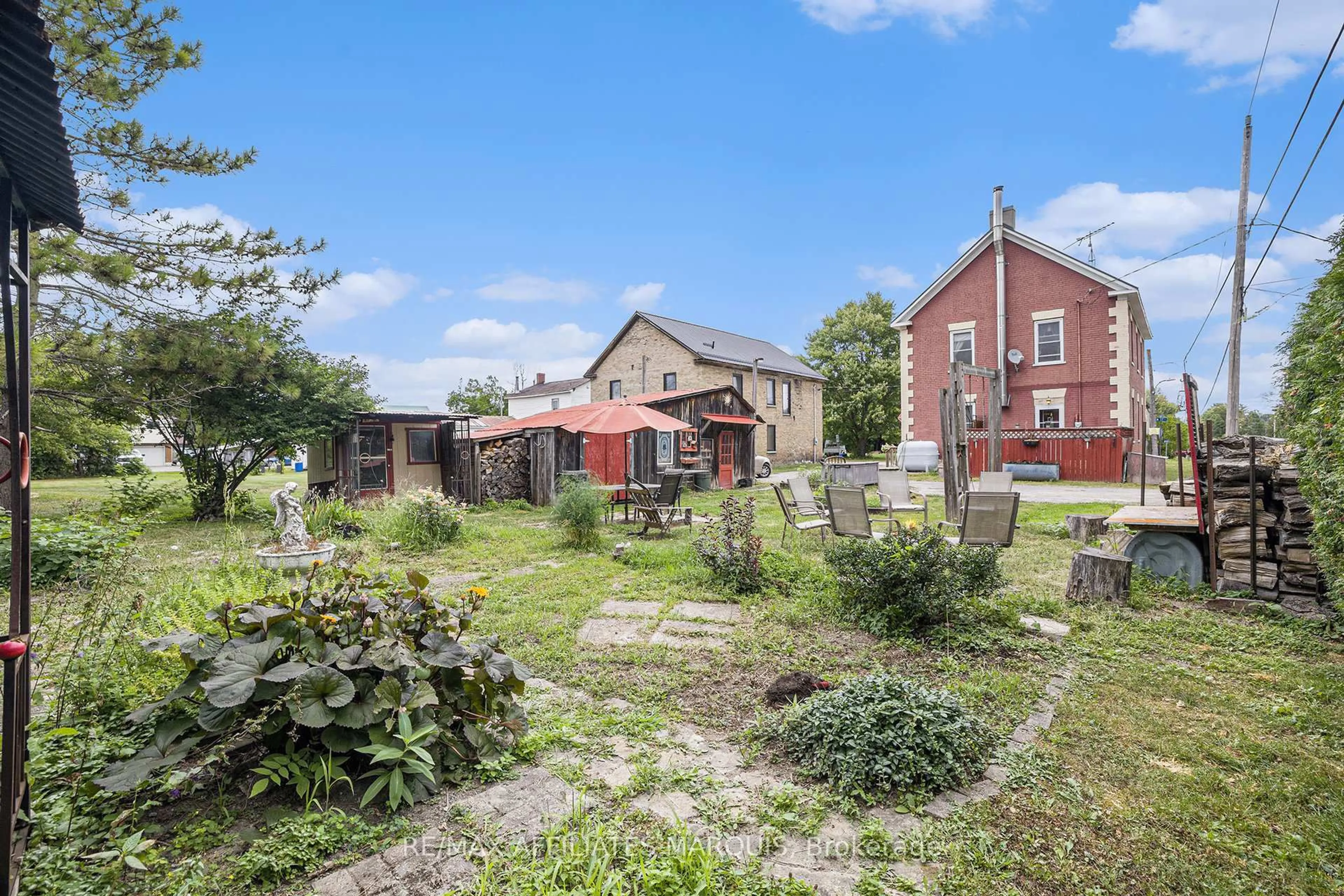 A pic from outside/outdoor area/front of a property/back of a property/a pic from drone, street for 90 Main St, Merrickville-Wolford Ontario K0G 1G0