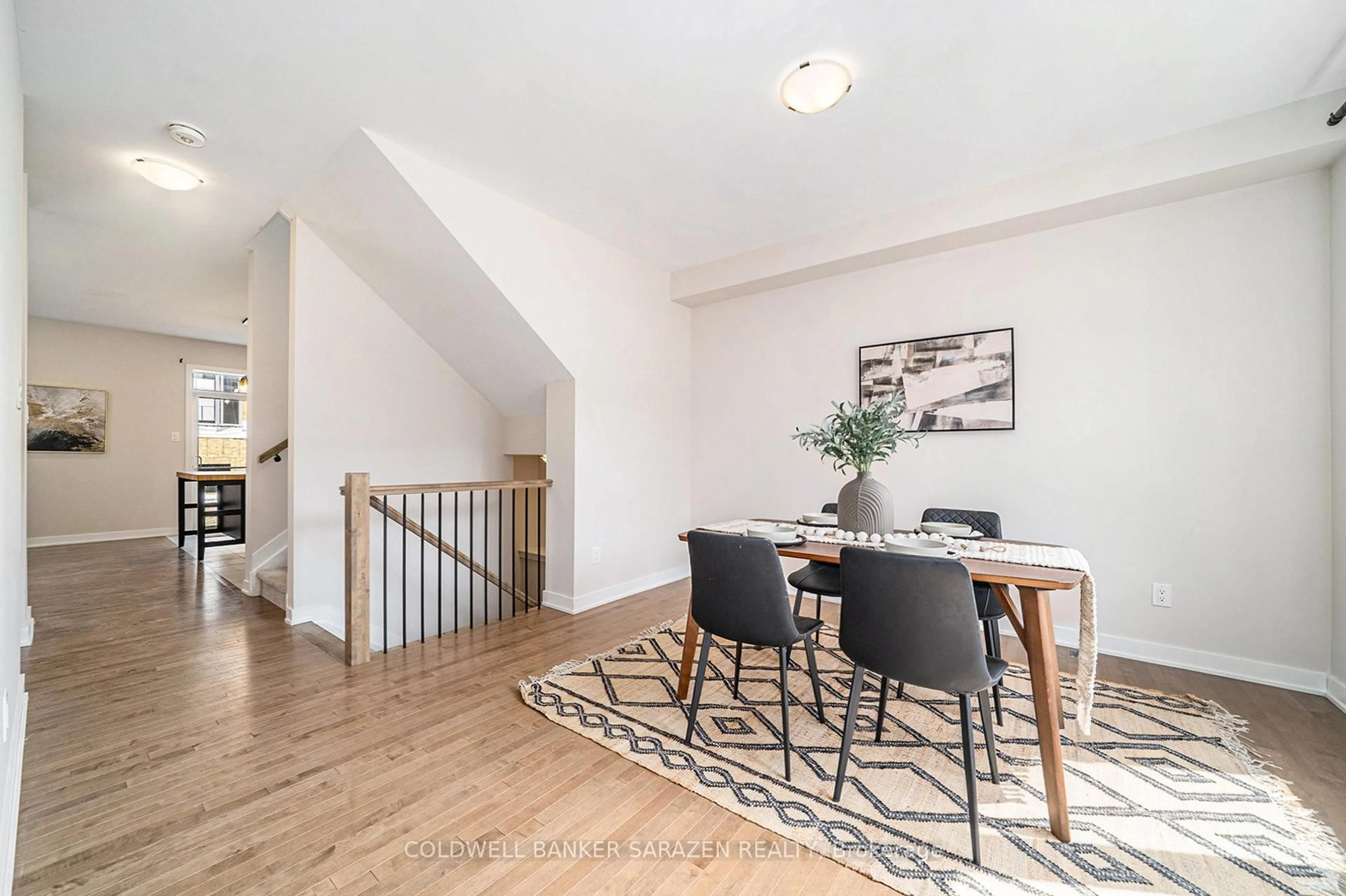 Dining room, unknown for 1813 Haiku St, Ottawa Ontario K2J 6W5