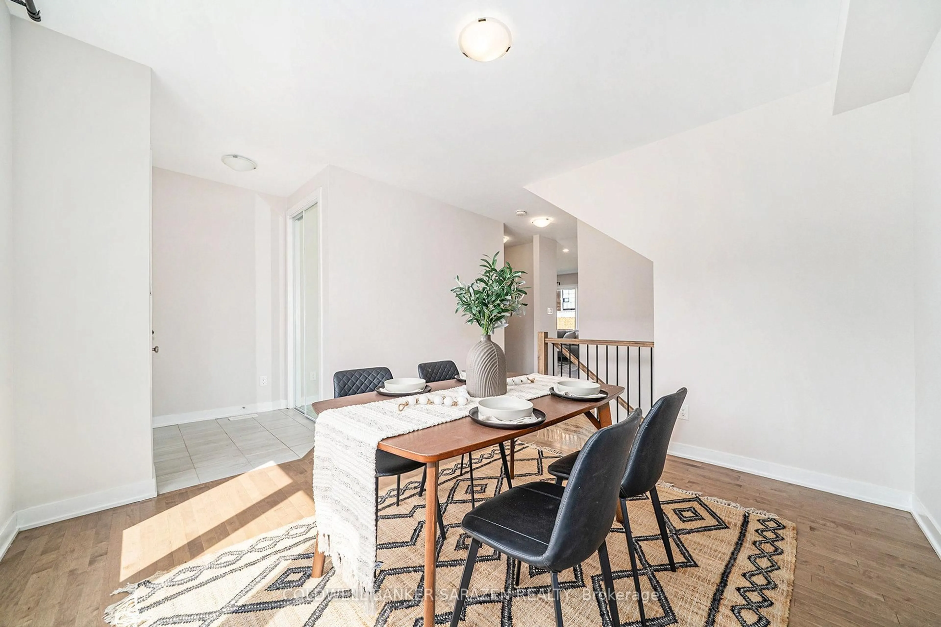 Dining room, unknown for 1813 Haiku St, Ottawa Ontario K2J 6W5