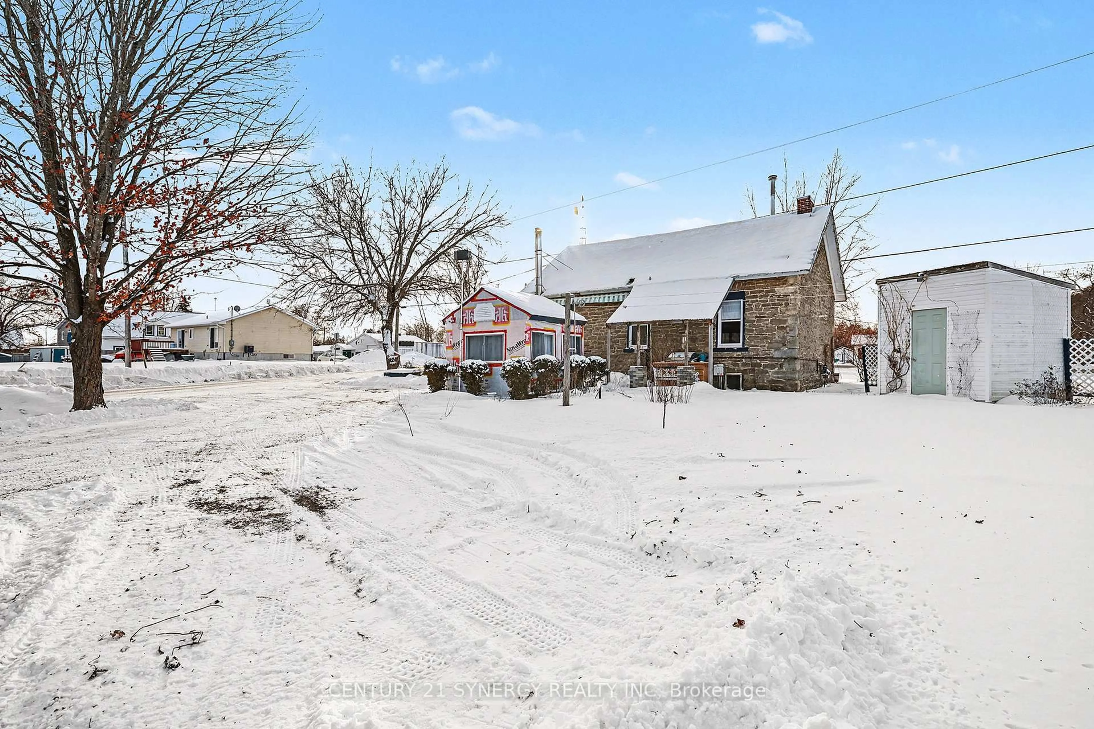 A pic from outside/outdoor area/front of a property/back of a property/a pic from drone, street for 655 County Road 29 Rd, Elizabethtown-Kitley Ontario K0G 1G0