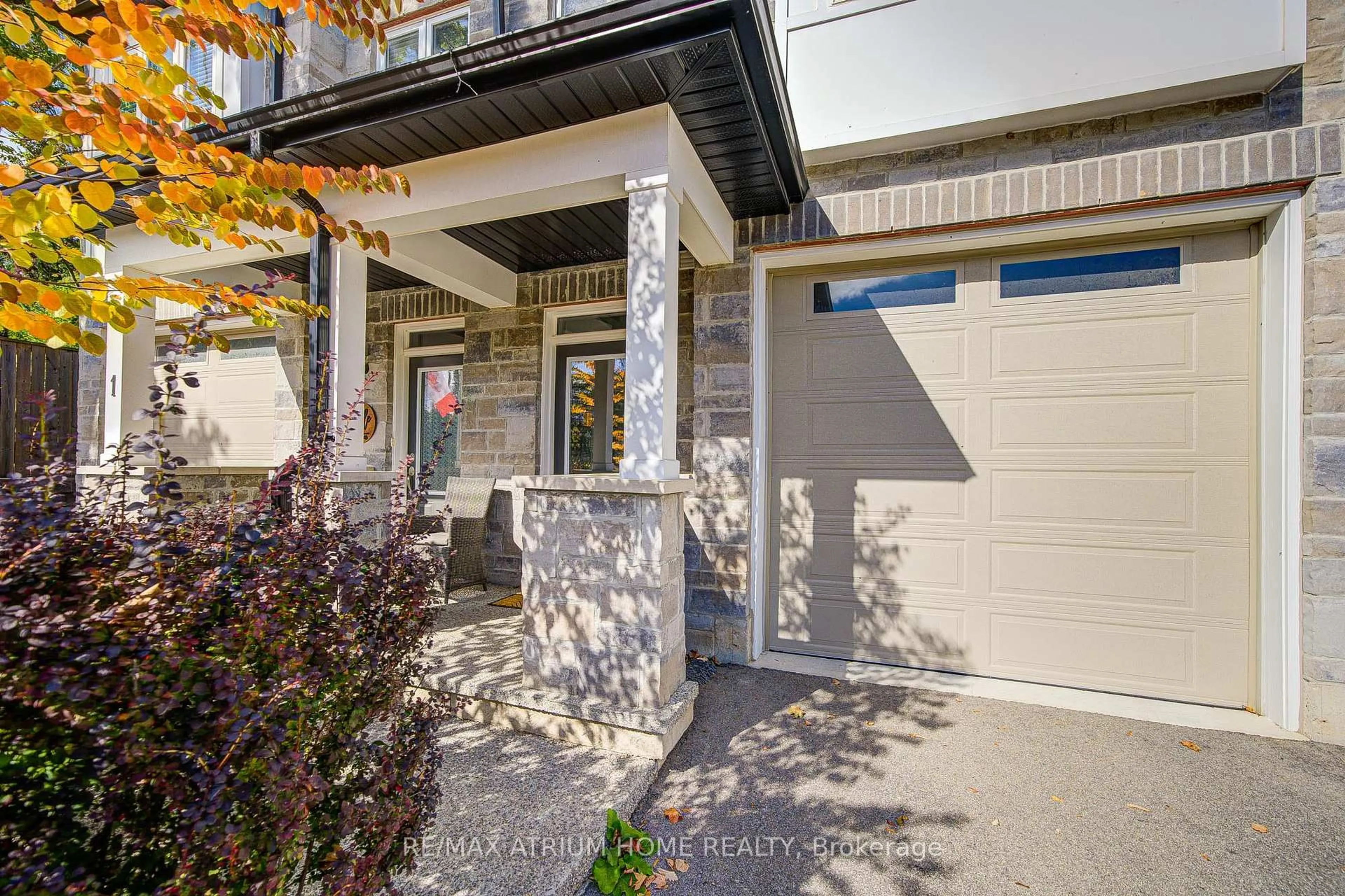 Unknown for 111 Wilson St #2, Hamilton Ontario L9B 2G7