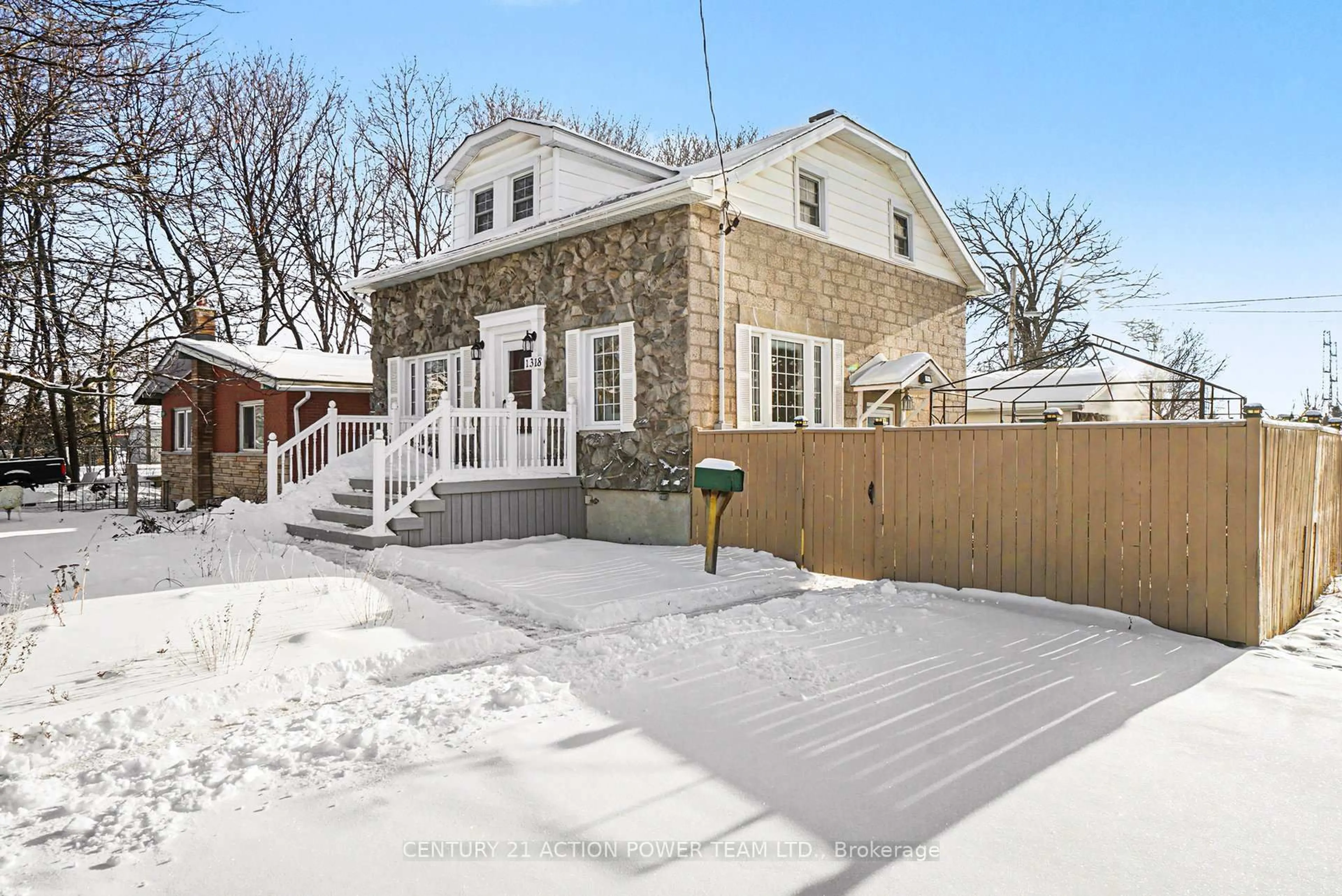 Unknown for 1318 Brookline Ave, Ottawa Ontario K1V 6S3