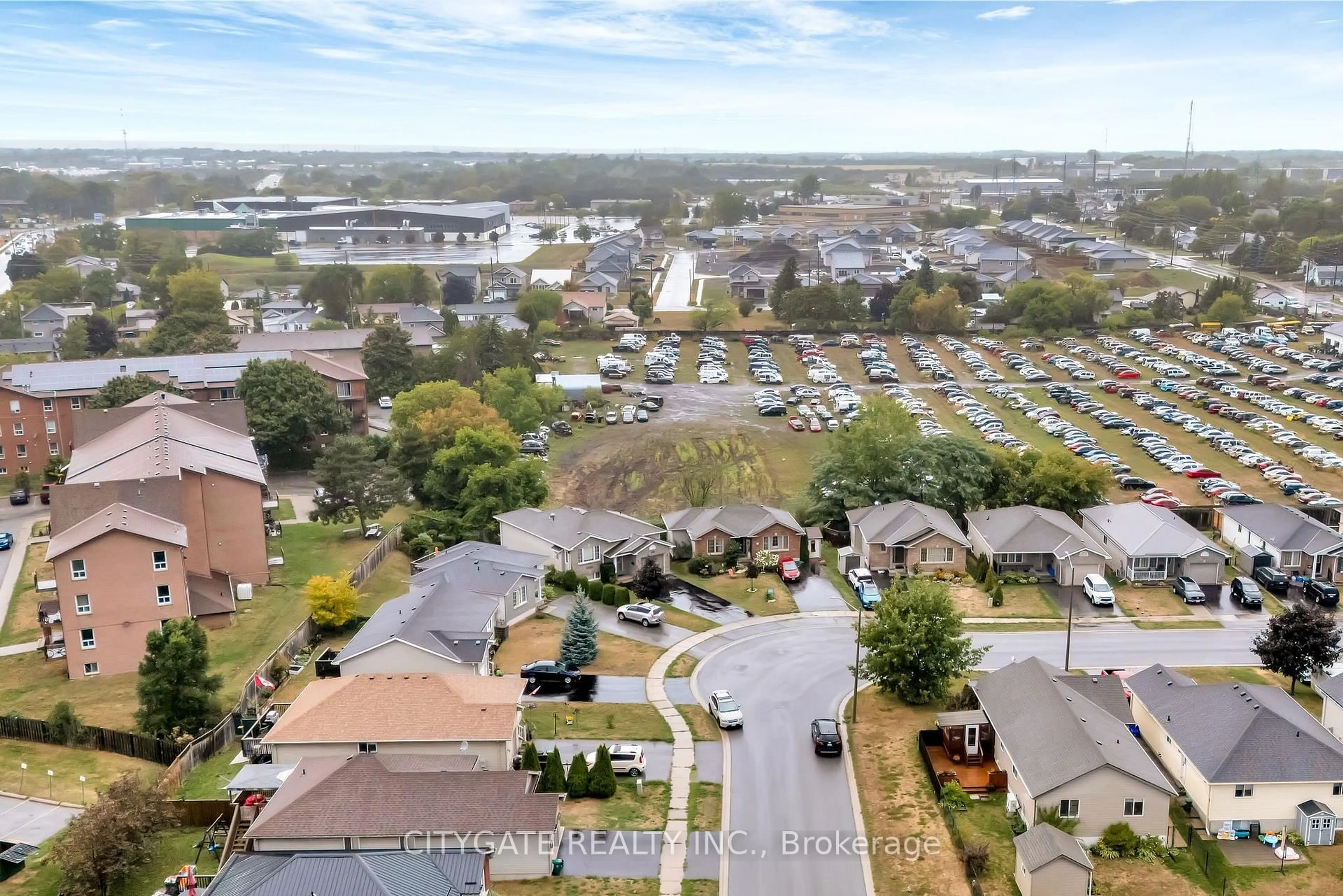 A pic from outside/outdoor area/front of a property/back of a property/a pic from drone, city buildings view from balcony for 43 Follwell Cres, Belleville Ontario K8N 5Z6