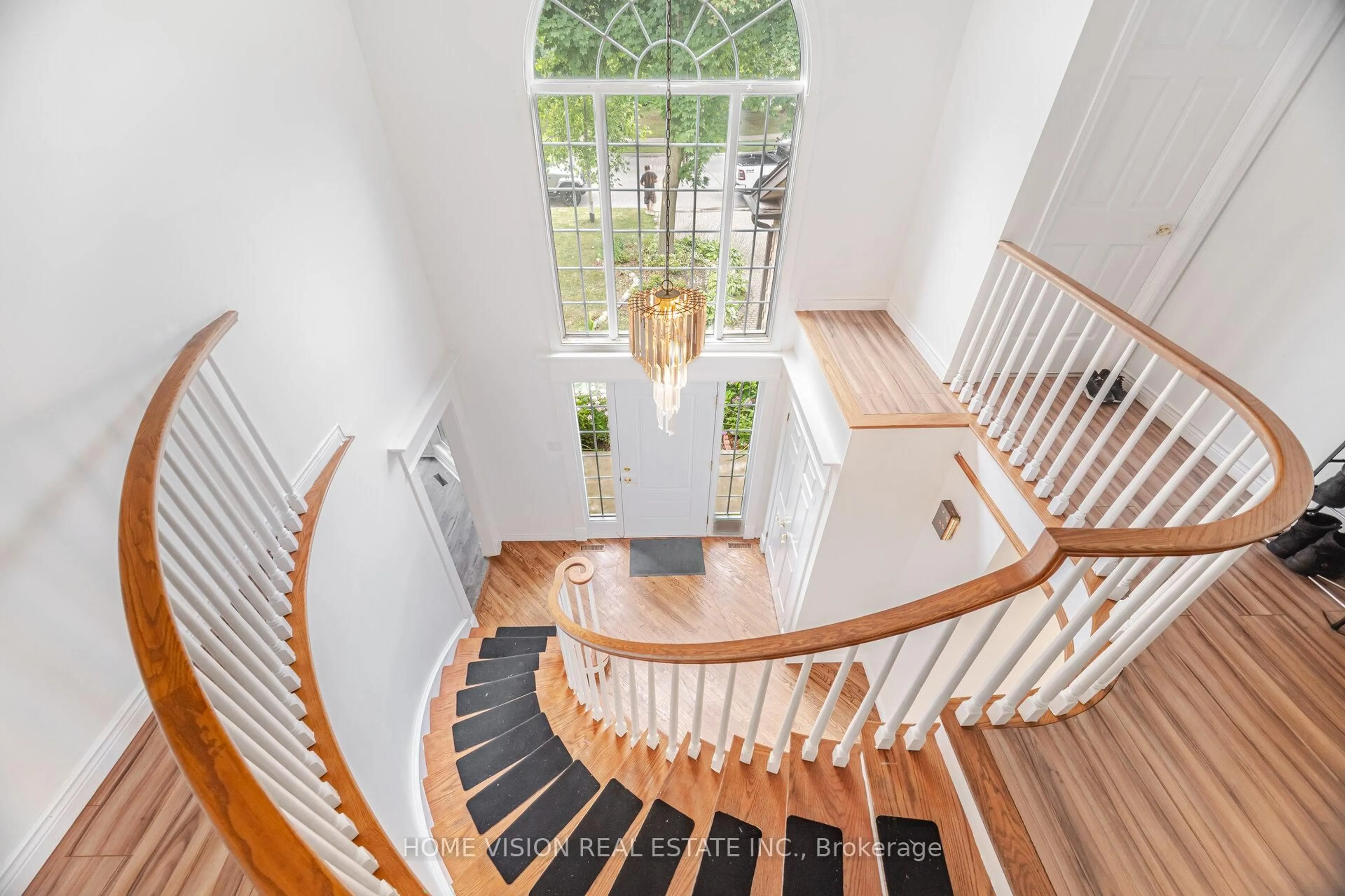 Stairs for 14 Wintergarden Rd, London East Ontario N5Y 5M2