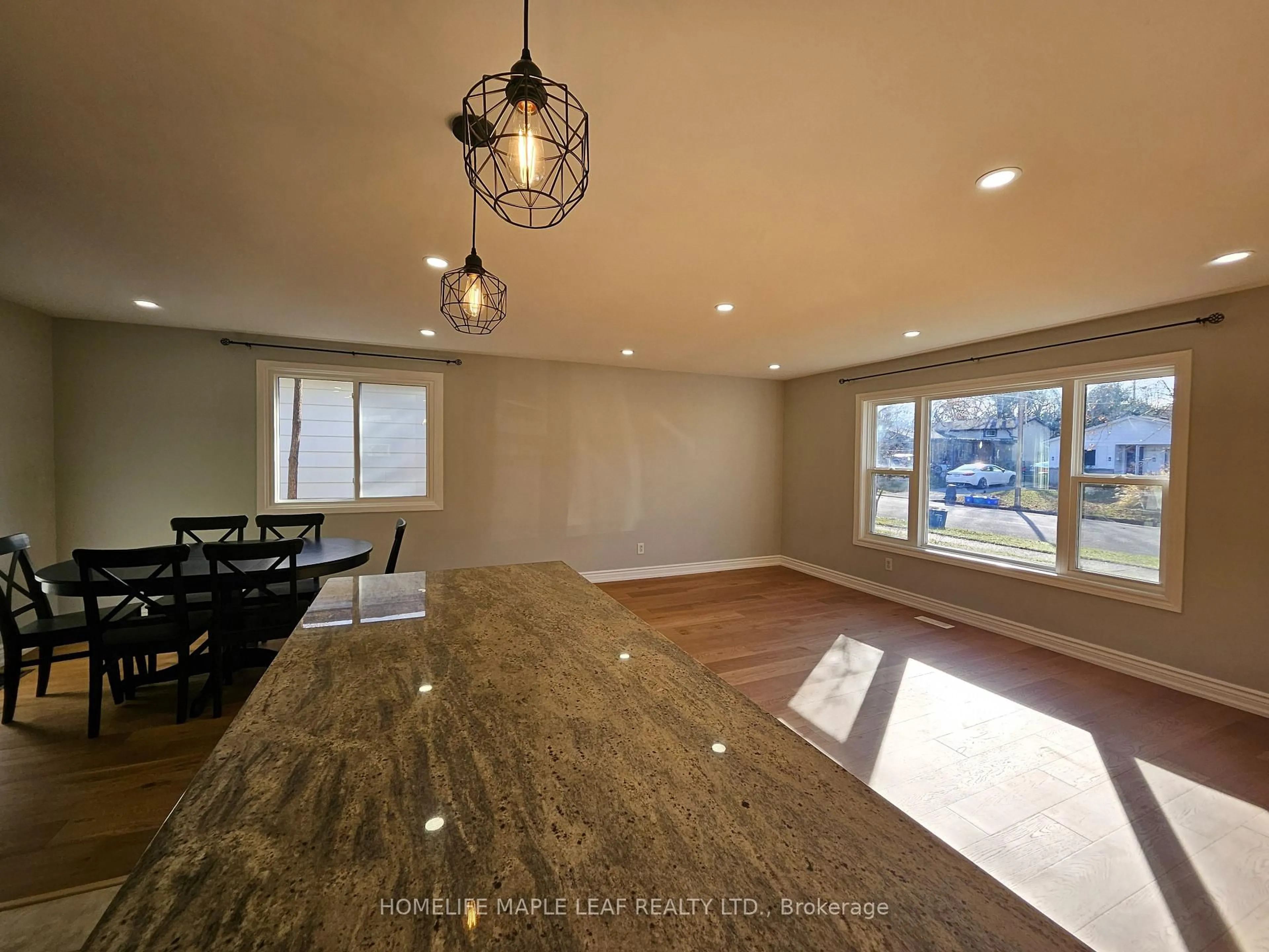 Open concept kitchen, unknown for 56 Helene Cres, Waterloo Ontario N2L 5E5