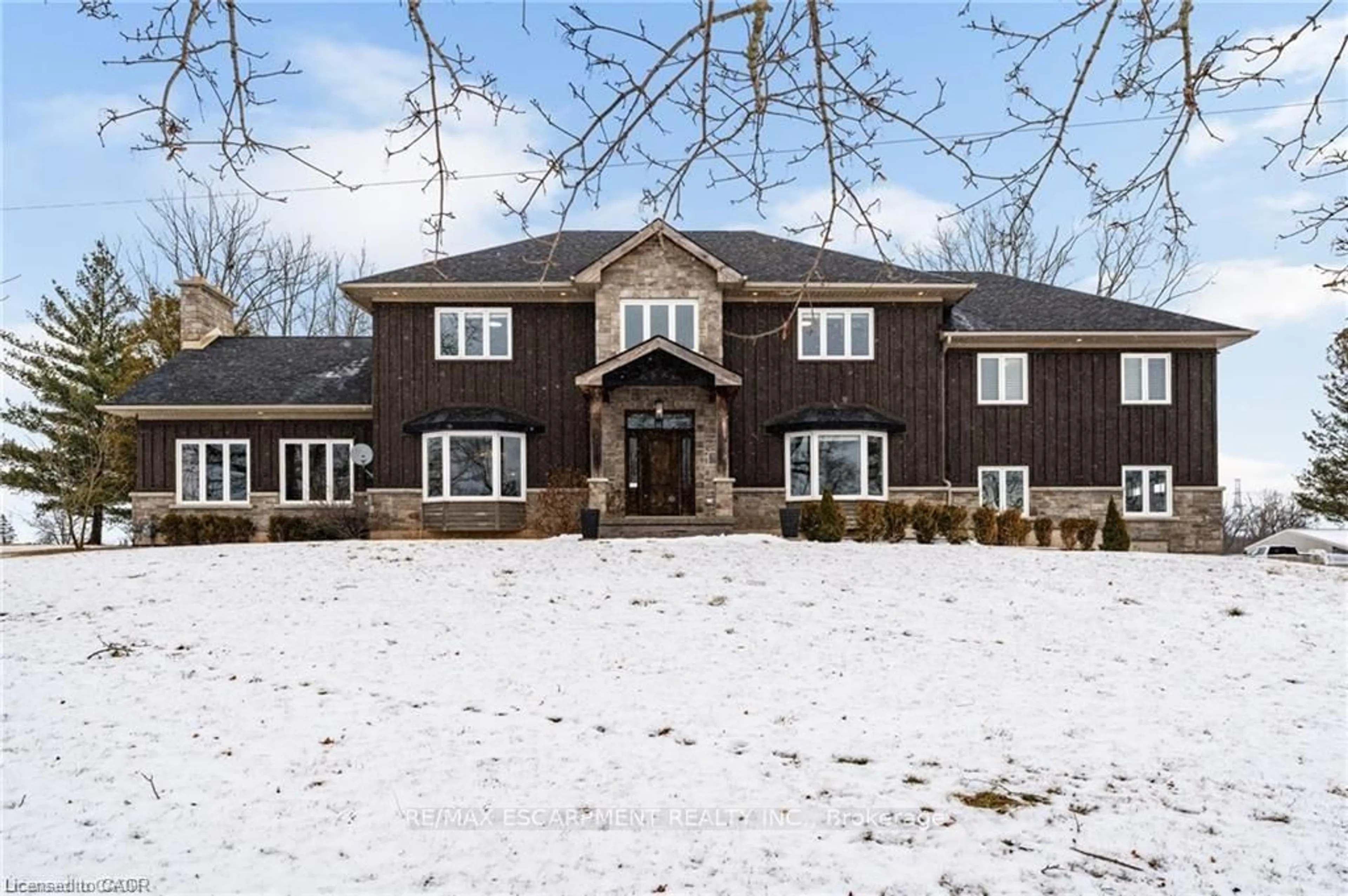 Home with brick exterior material, unknown for 2210 Highway 54, Haldimand Ontario N3W 1Y4