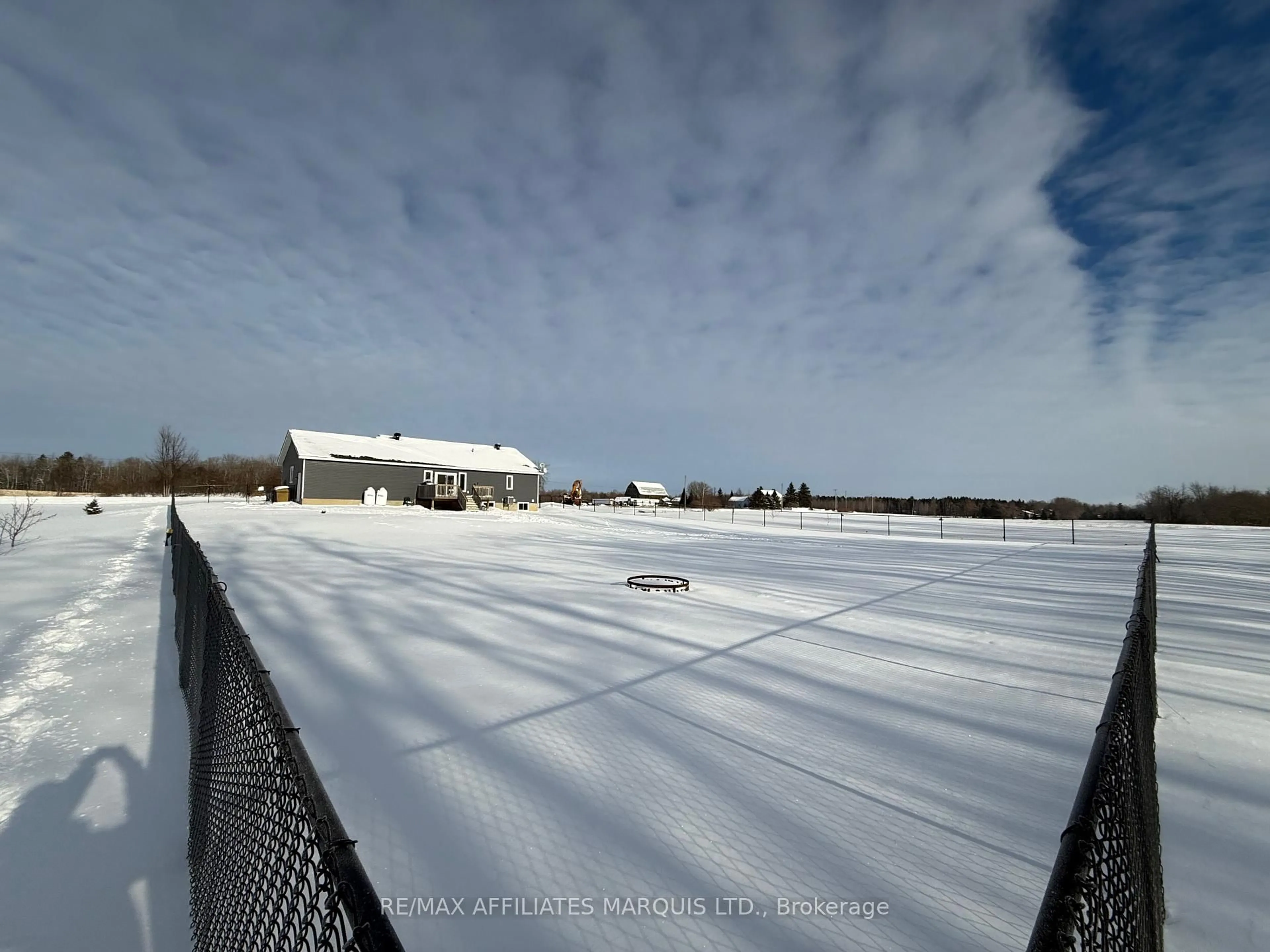 A pic of a room for 16980 Valade Rd, South Stormont Ontario K0C 2A0