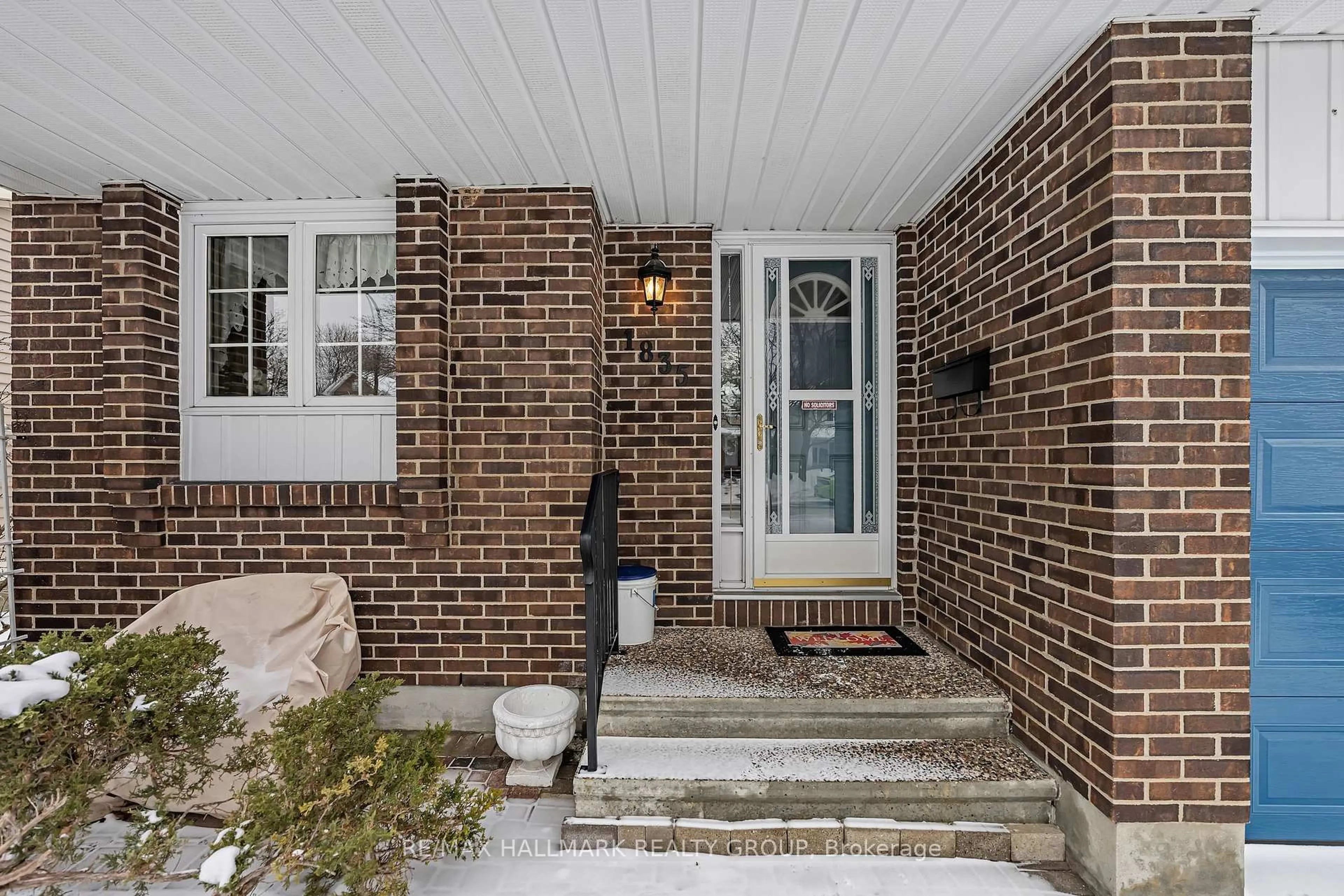 Unknown for 1835 Windflower Way, Orleans Ontario K1C 5Z8