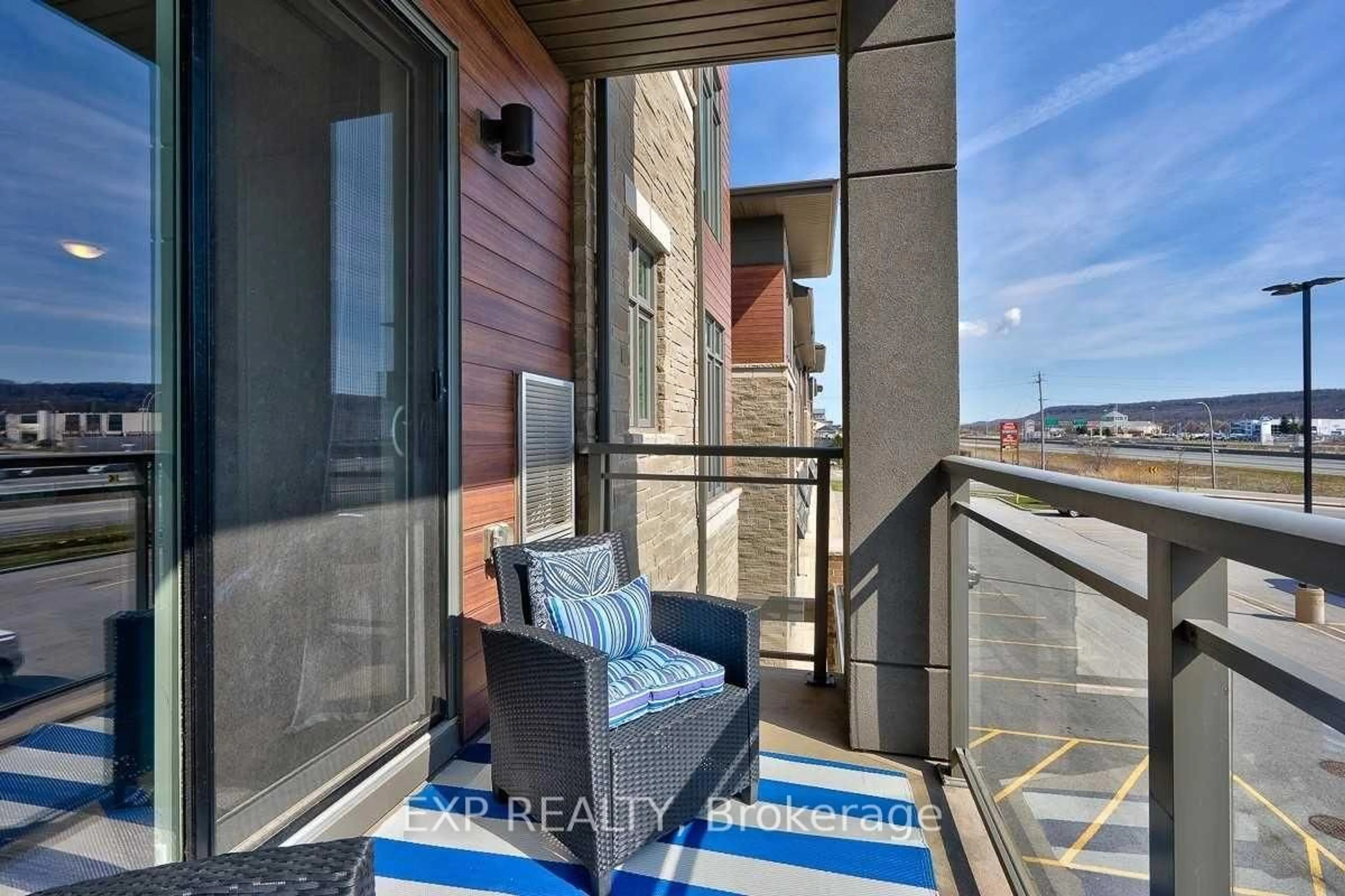 Balcony in the apartment, water/lake/river/ocean view for 520 North Service Rd ##211, Grimsby Ontario L3M 0C9