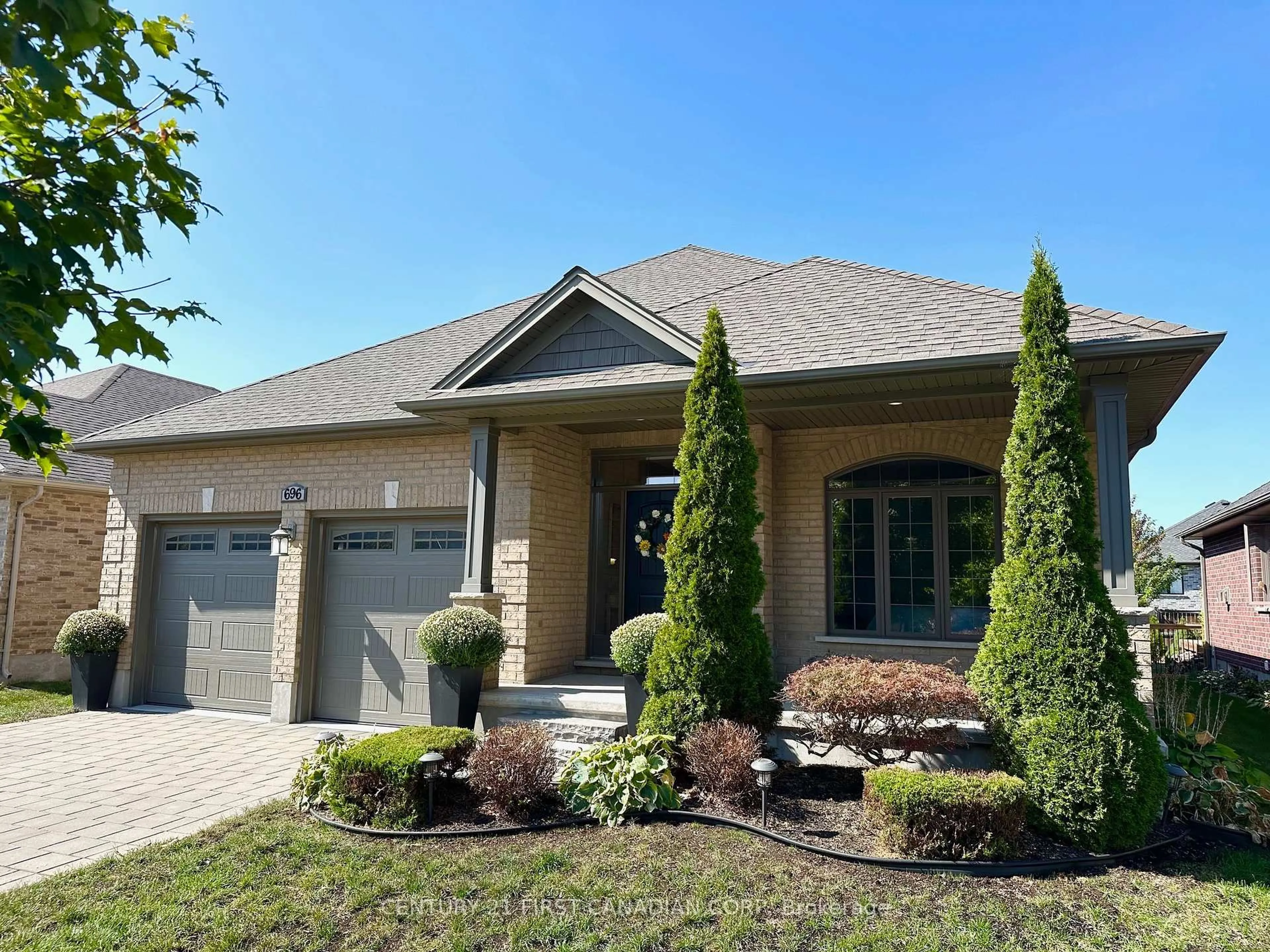 Home with brick exterior material, street for 696 BENNETT Cres, Strathroy-Caradoc Ontario N0L 1W0