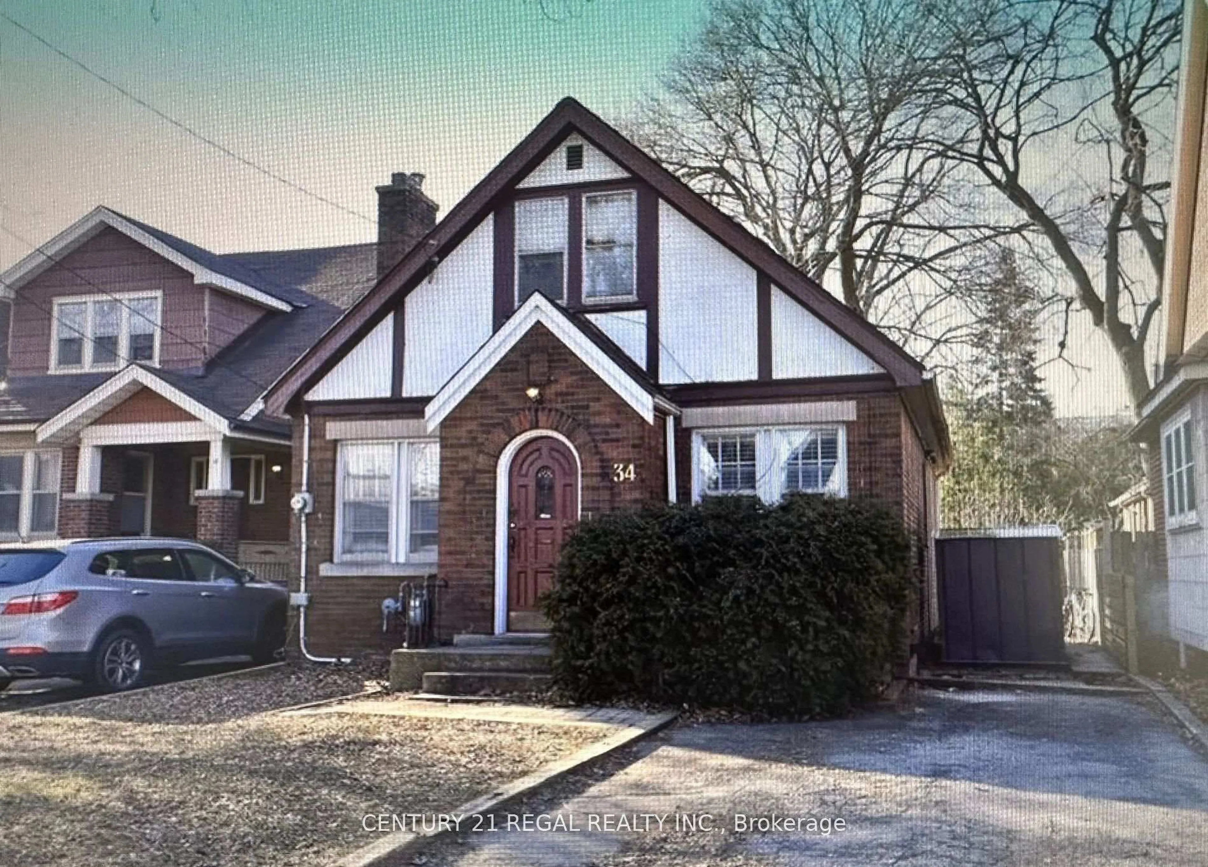 Home with brick exterior material, street for 34 Dalewood Ave, Hamilton Ontario L8S 1Y8