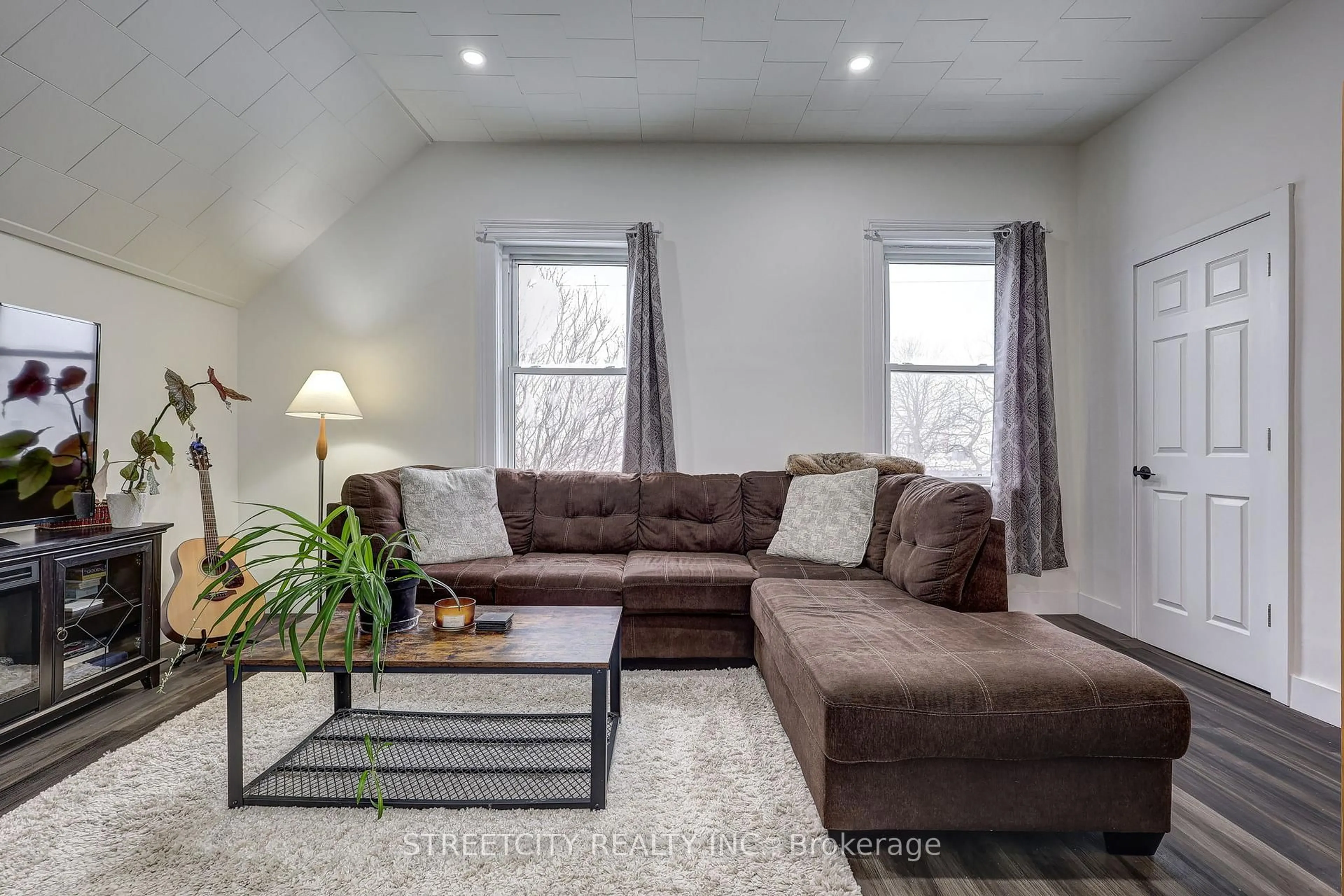 Living room with furniture, unknown for 12 Weldon Ave, St. Thomas Ontario N5P 1J6