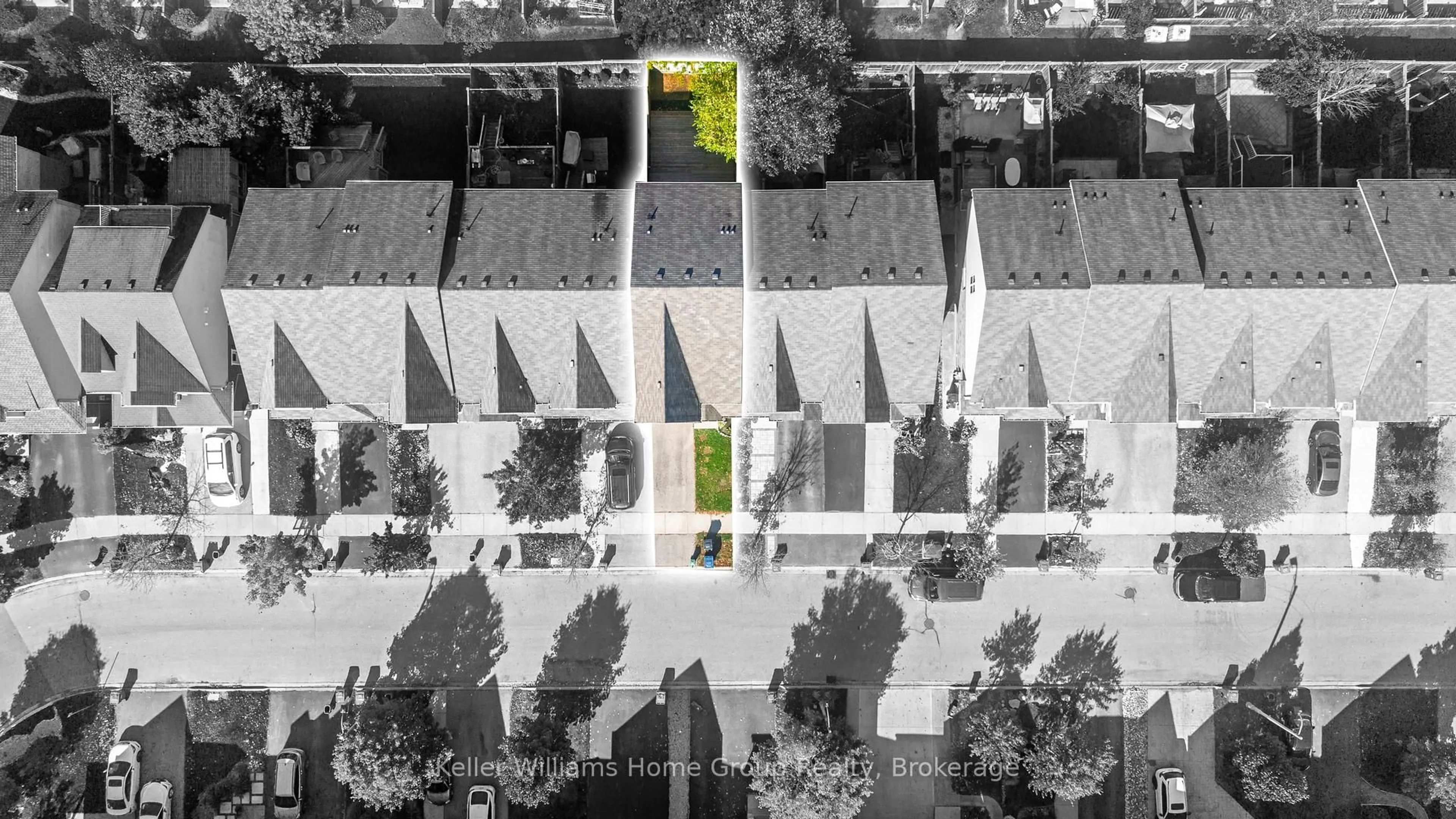 A pic from outside/outdoor area/front of a property/back of a property/a pic from drone, unknown for 35 AMSTERDAM CRES, Guelph Ontario N1L 0G2