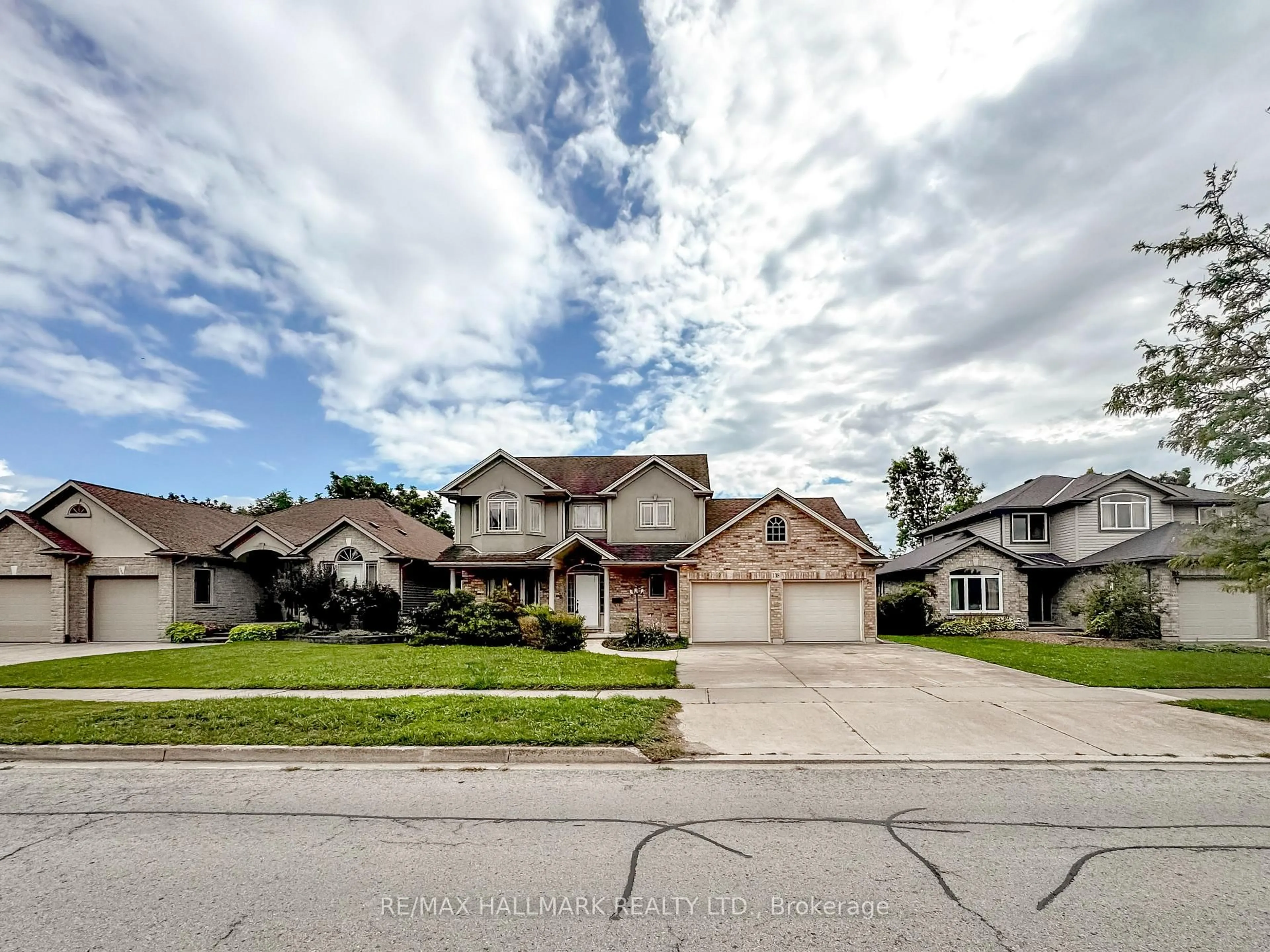 Unknown for 138 COLBECK Dr, Welland Ontario L3C 7M1