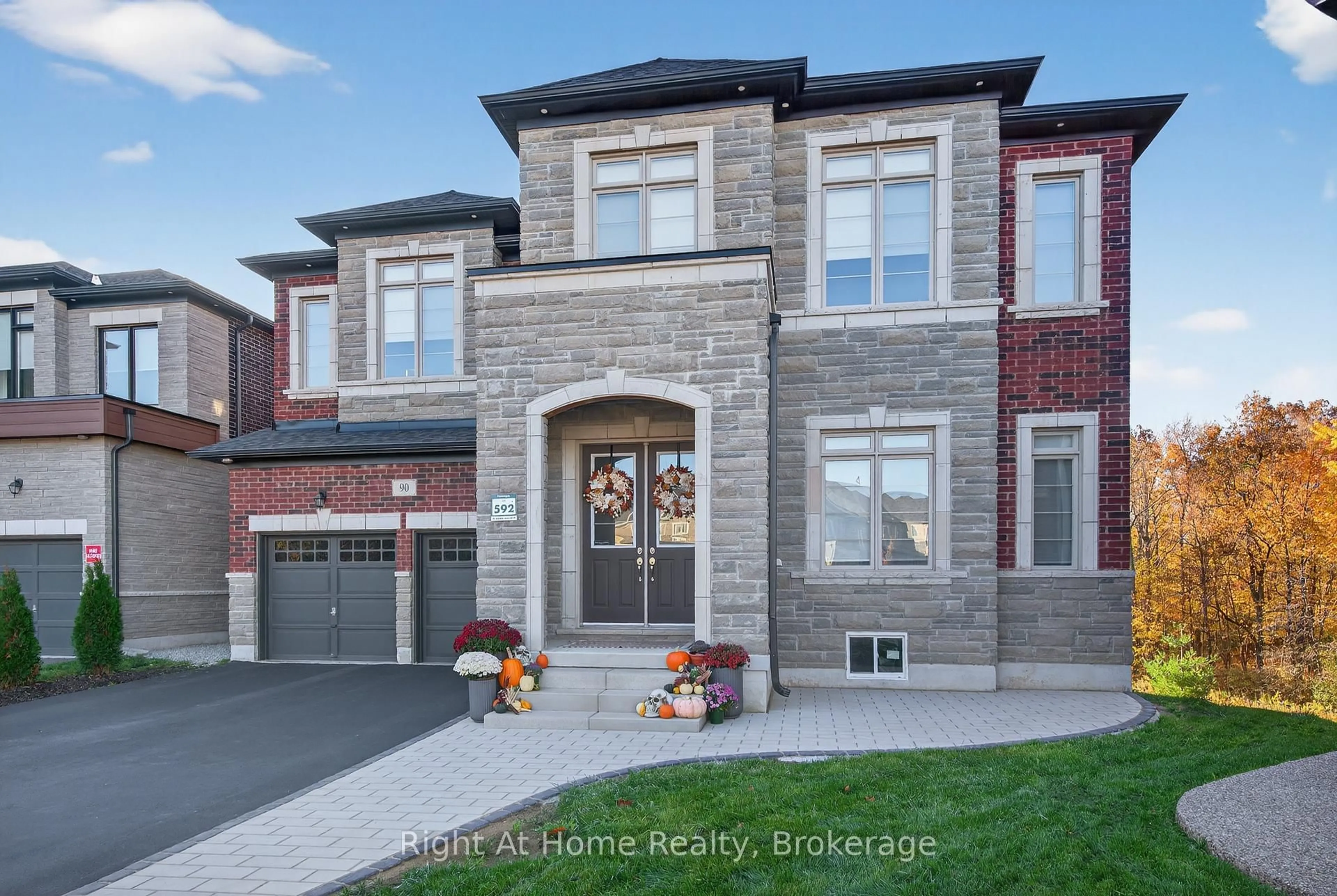 Home with brick exterior material, street for 90 Smokey Hollow Pl, Hamilton Ontario L8B 2A1