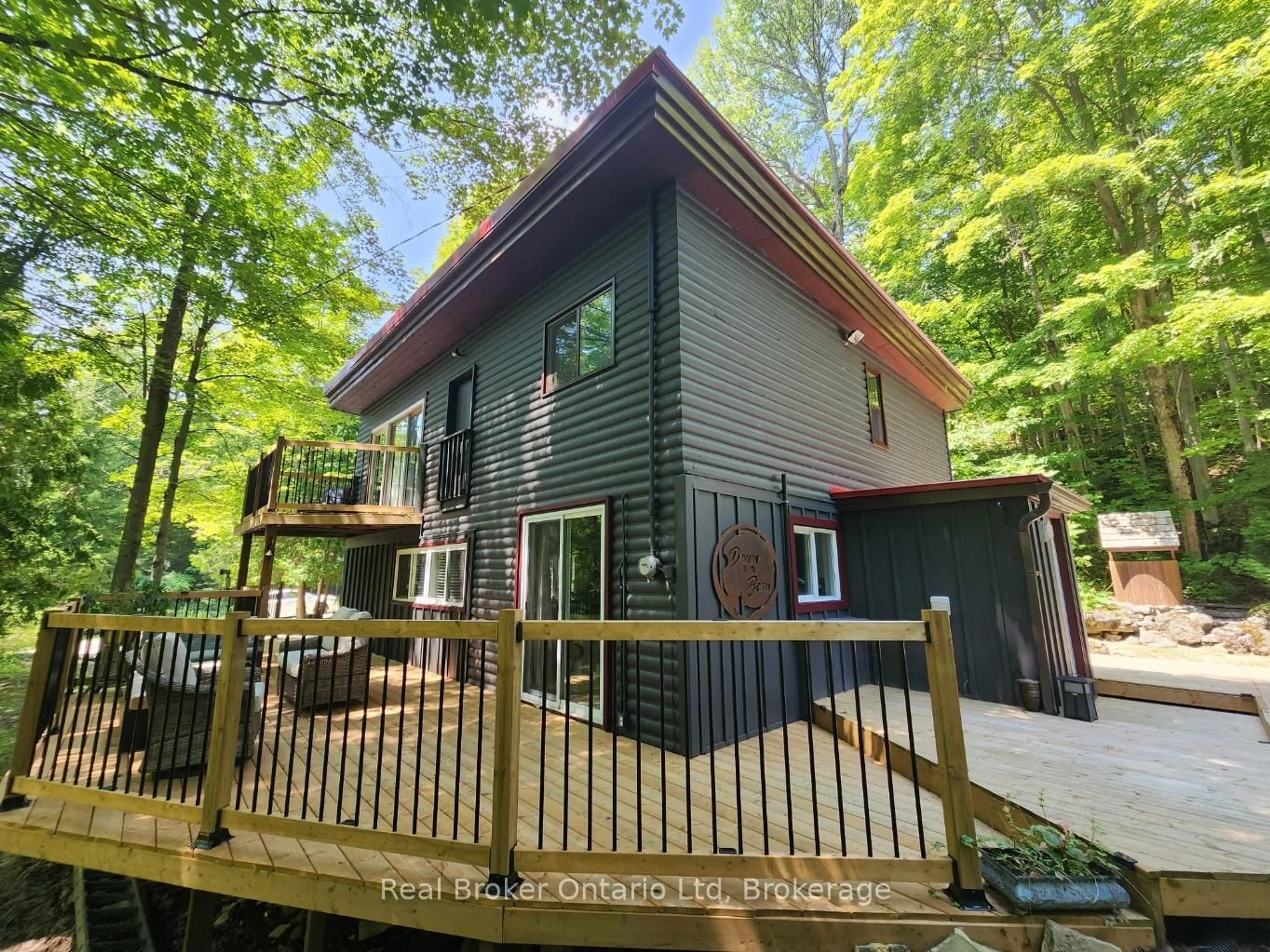 Home with vinyl exterior material, forest/trees view for 12 7th Ave, South Bruce Peninsula Ontario N0H 2T0