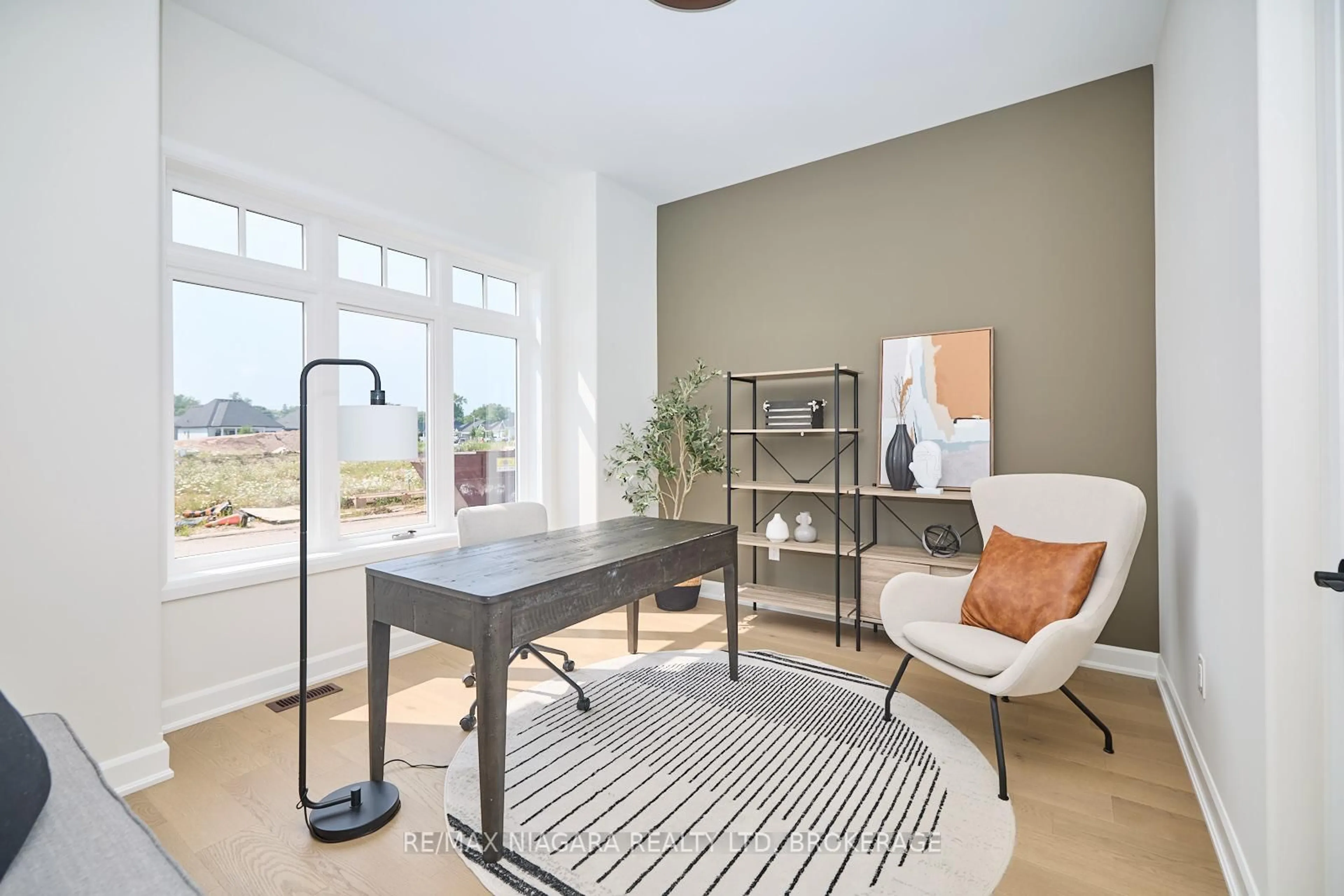 Unknown for 10 Butternut Cres, Fort Erie Ontario L0S 1N0