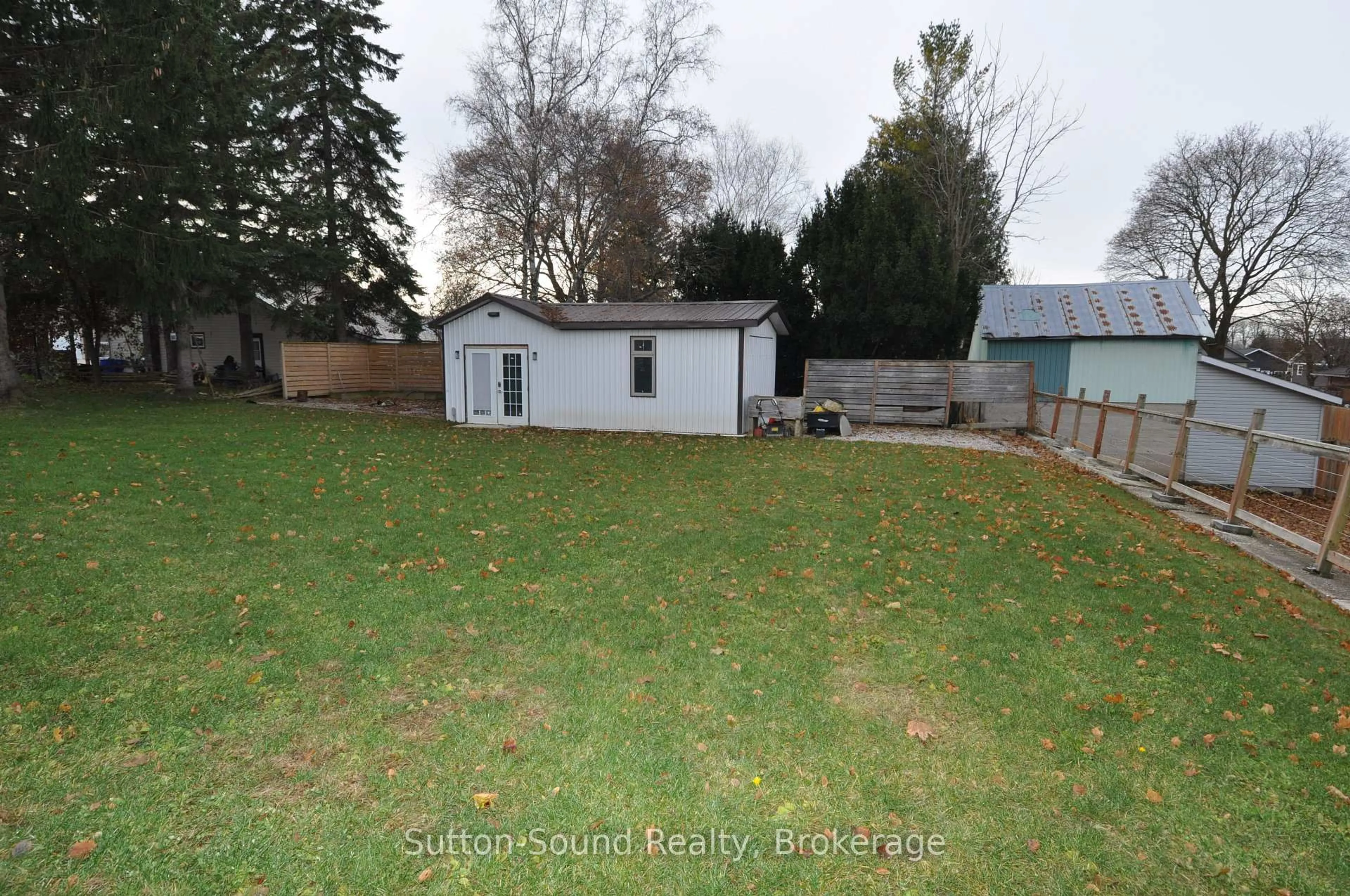 A pic from outside/outdoor area/front of a property/back of a property/a pic from drone, street for 10 Brownlee St, South Bruce Ontario N0G 2S0