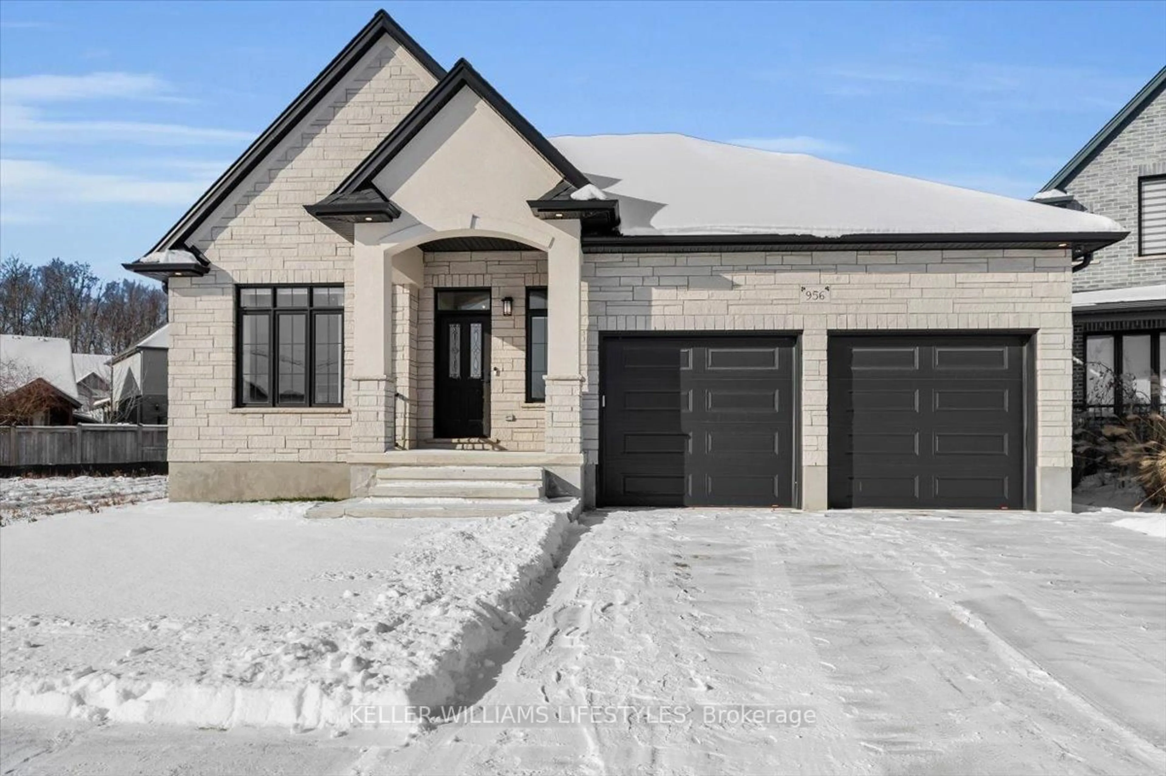 Home with brick exterior material, street for 956 Eagletrace Dr, London North Ontario N6G 3X9