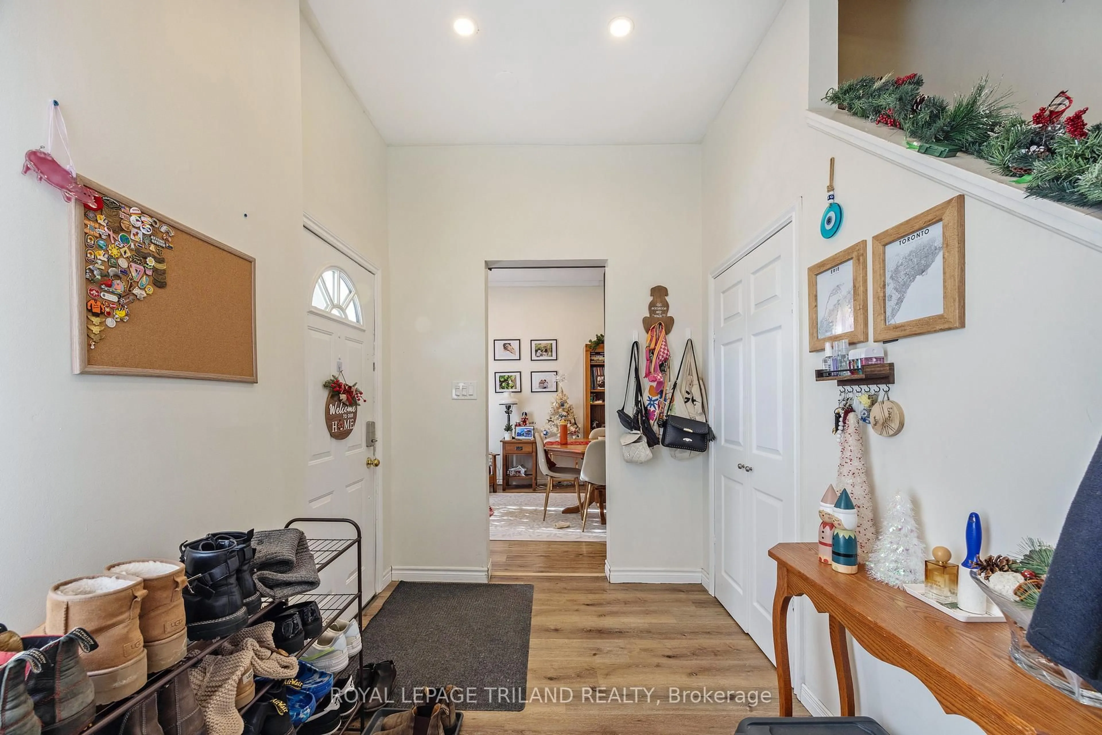 Indoor entryway for 101 Malakoff St, St. Thomas Ontario N5P 1M5