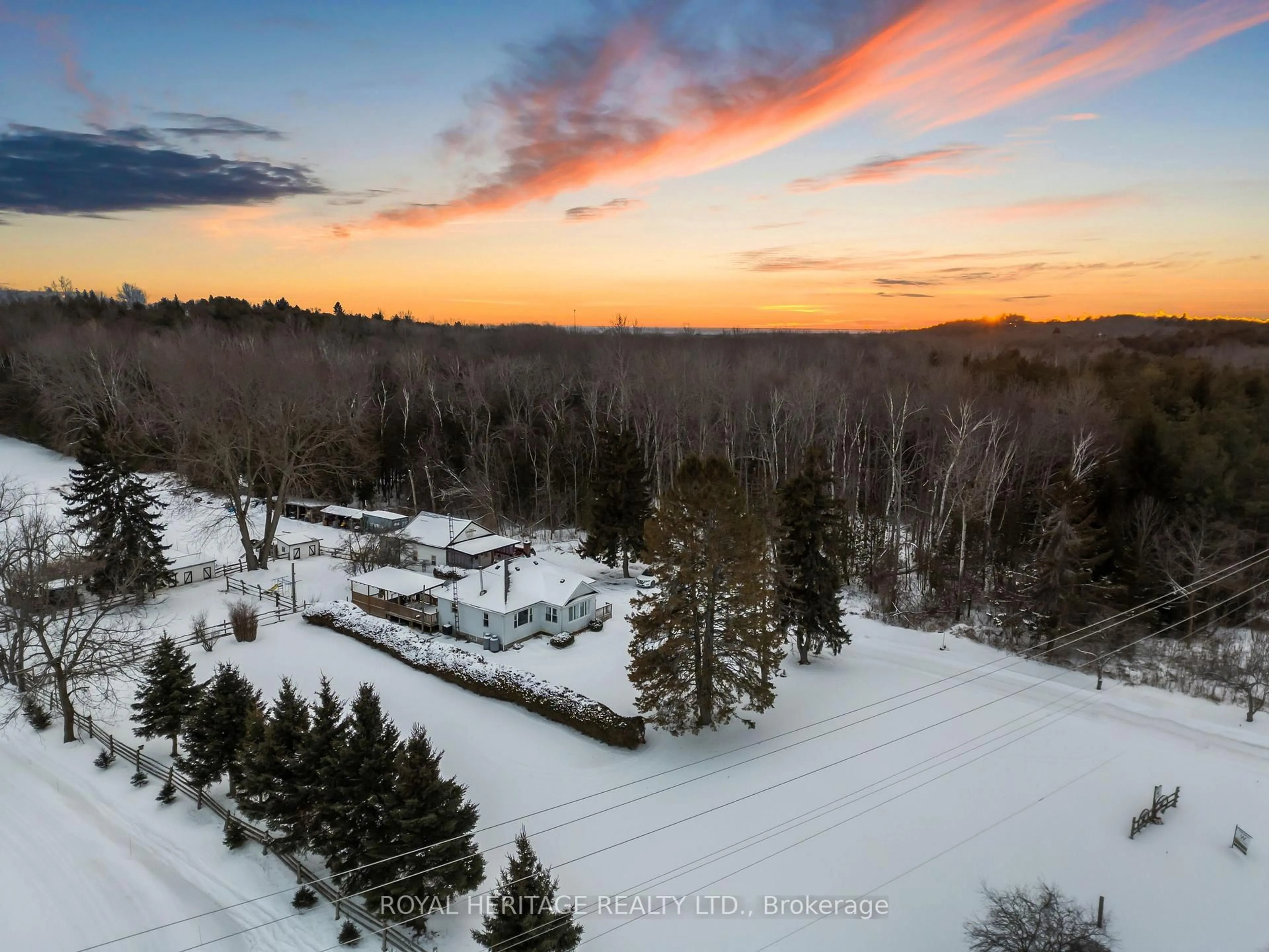 A pic from outside/outdoor area/front of a property/back of a property/a pic from drone, unknown for 10629 County Rd 2 Rd, Alnwick/Haldimand Ontario K0K 2G0