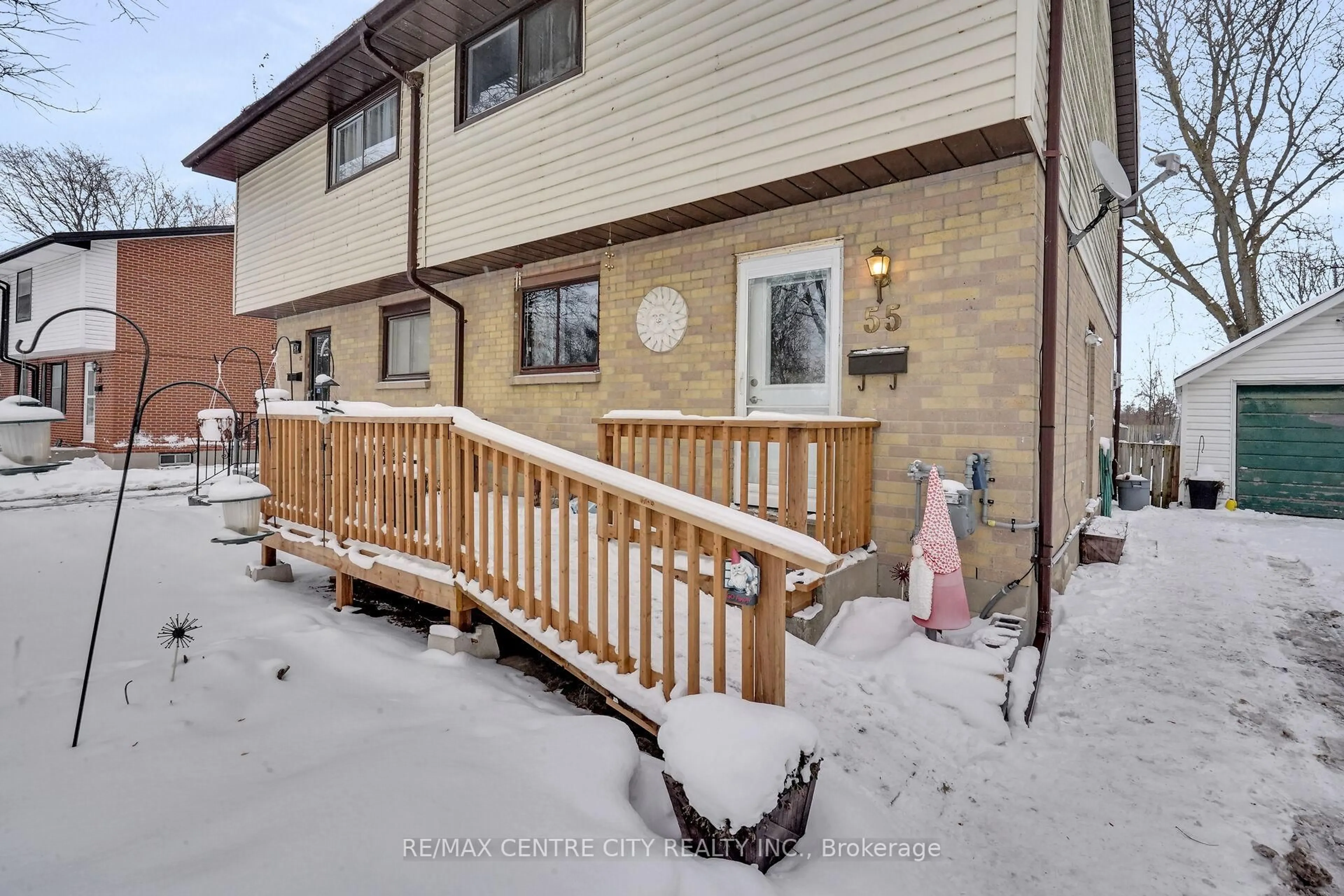 Patio, street for 55 Mohegan Cres, London East Ontario N5V 2X7