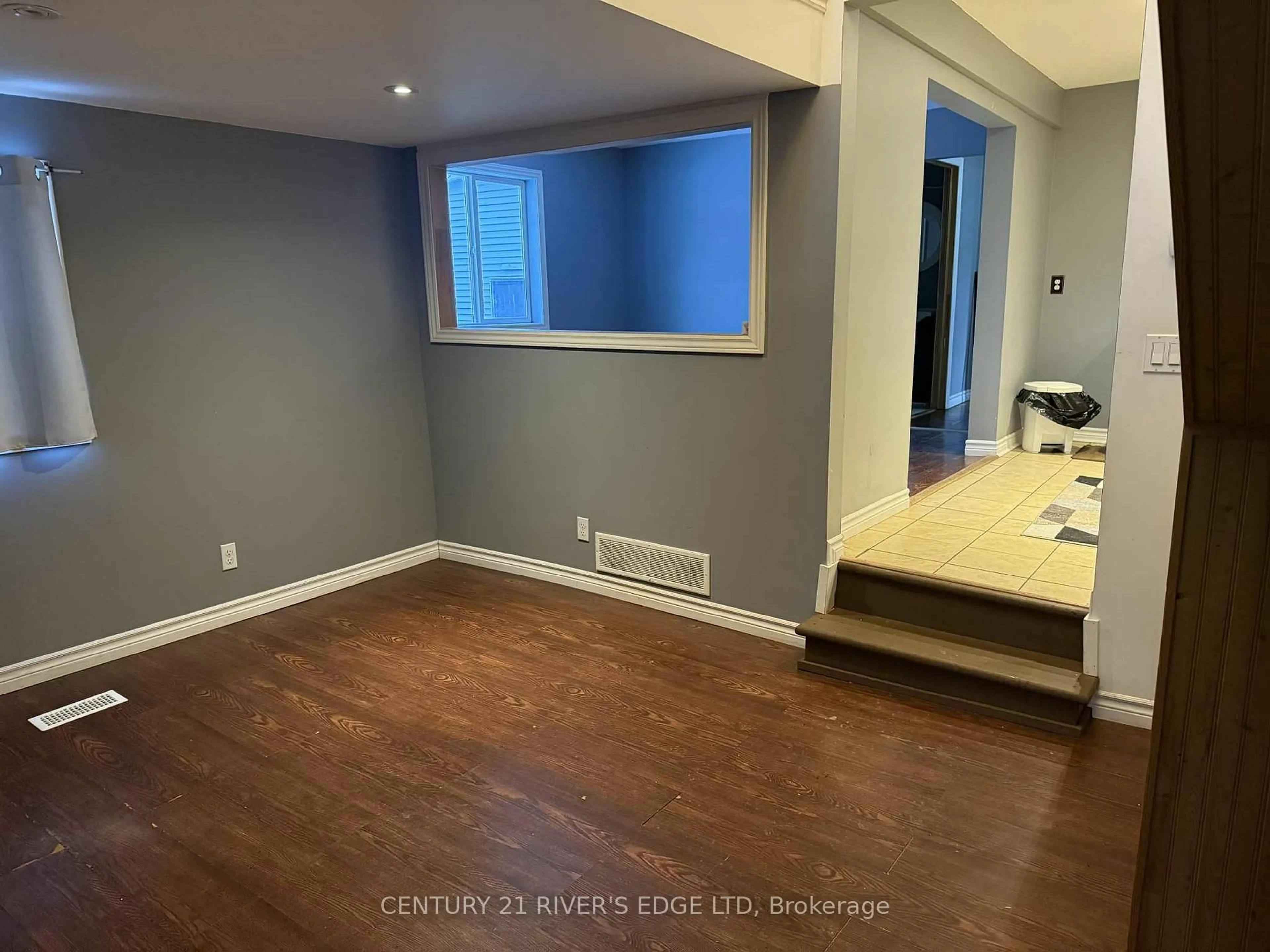 A pic of a room for 101 Schofield Ave, Brockville Ontario K6V 4M7