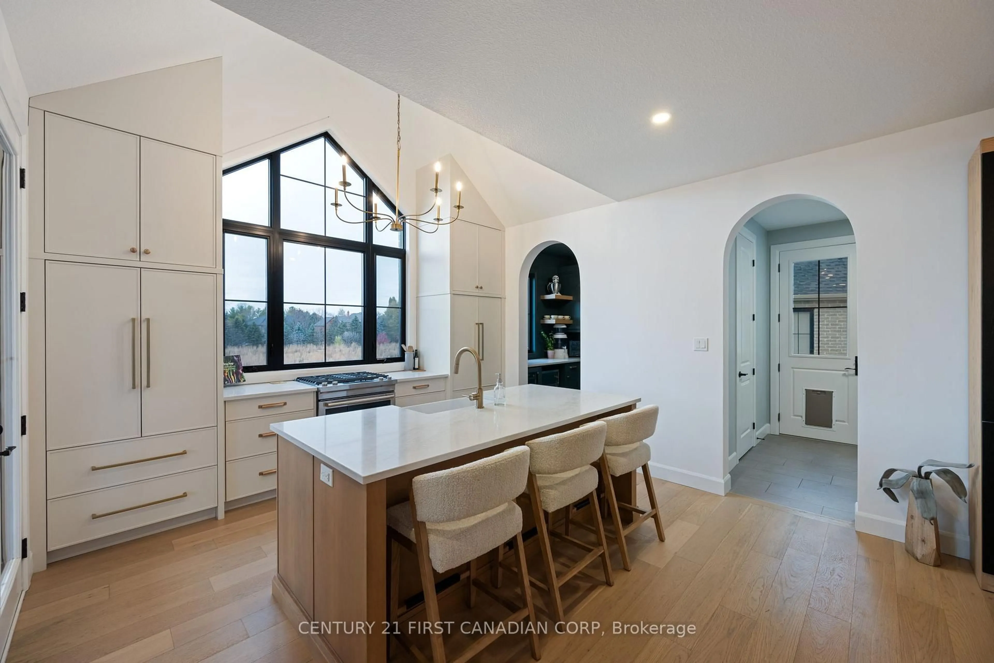 Open concept kitchen, ceramic/tile floor for 2190 Linkway Blvd, London South Ontario N6K 0K8