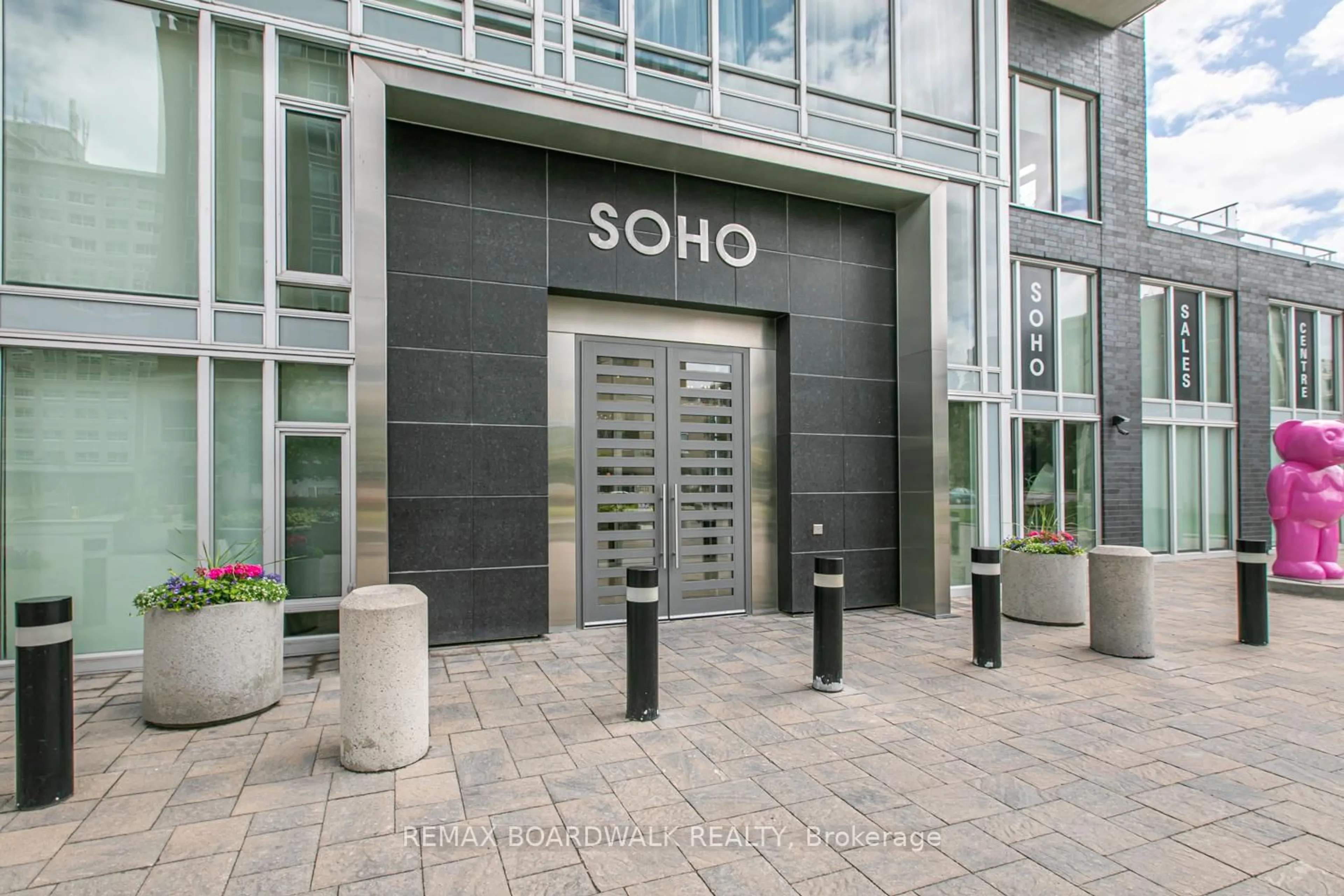 Unknown for 111 Champagne Ave #1807, Ottawa Ontario K1S 5V3