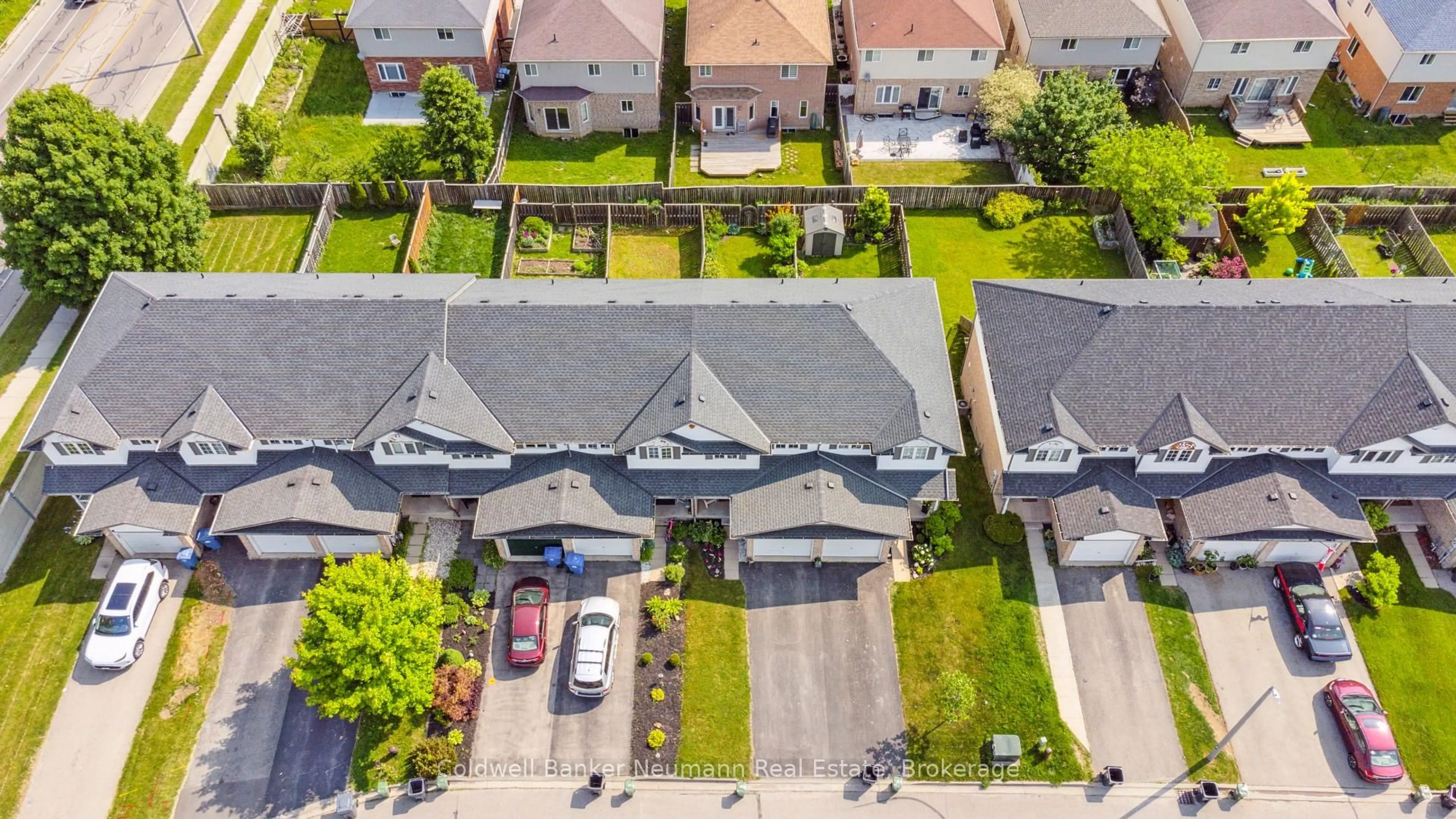 A pic from outside/outdoor area/front of a property/back of a property/a pic from drone, street for 60 Hasler Cres, Guelph Ontario N1L 0A3