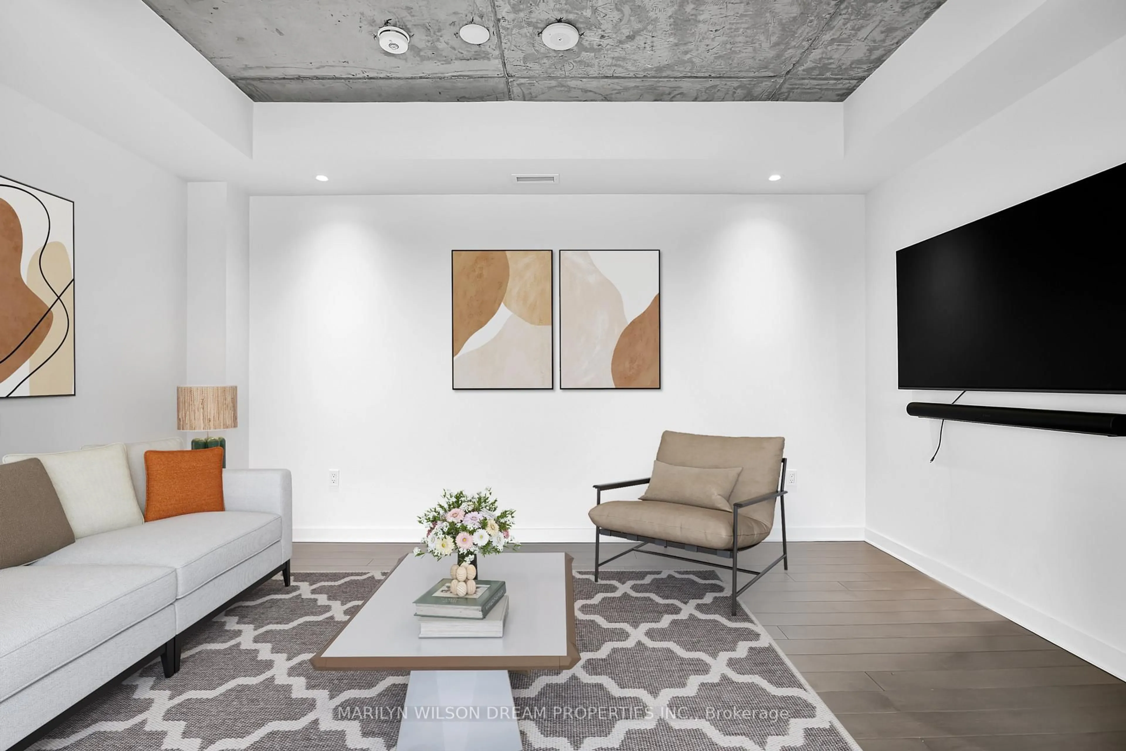 Unknown for 135 Barrette St #601, Ottawa Ontario K1L 7Z9