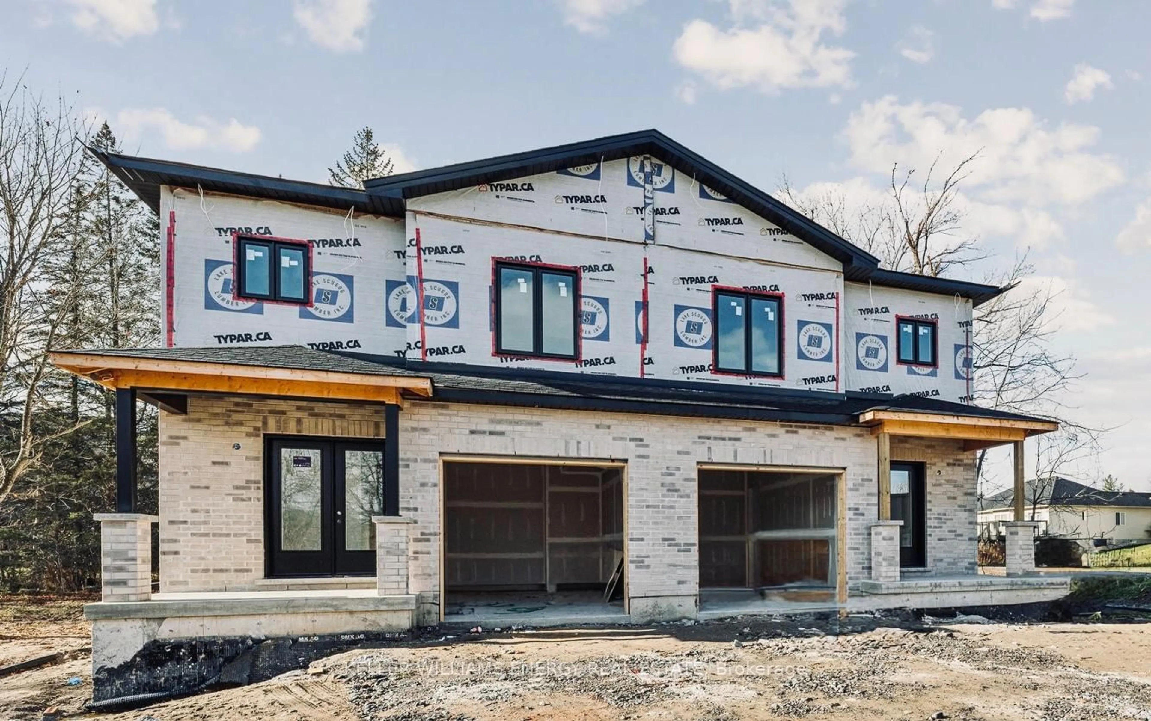 Home with brick exterior material, building for 11 Union St, Cavan Monaghan Ontario L0A 1G0