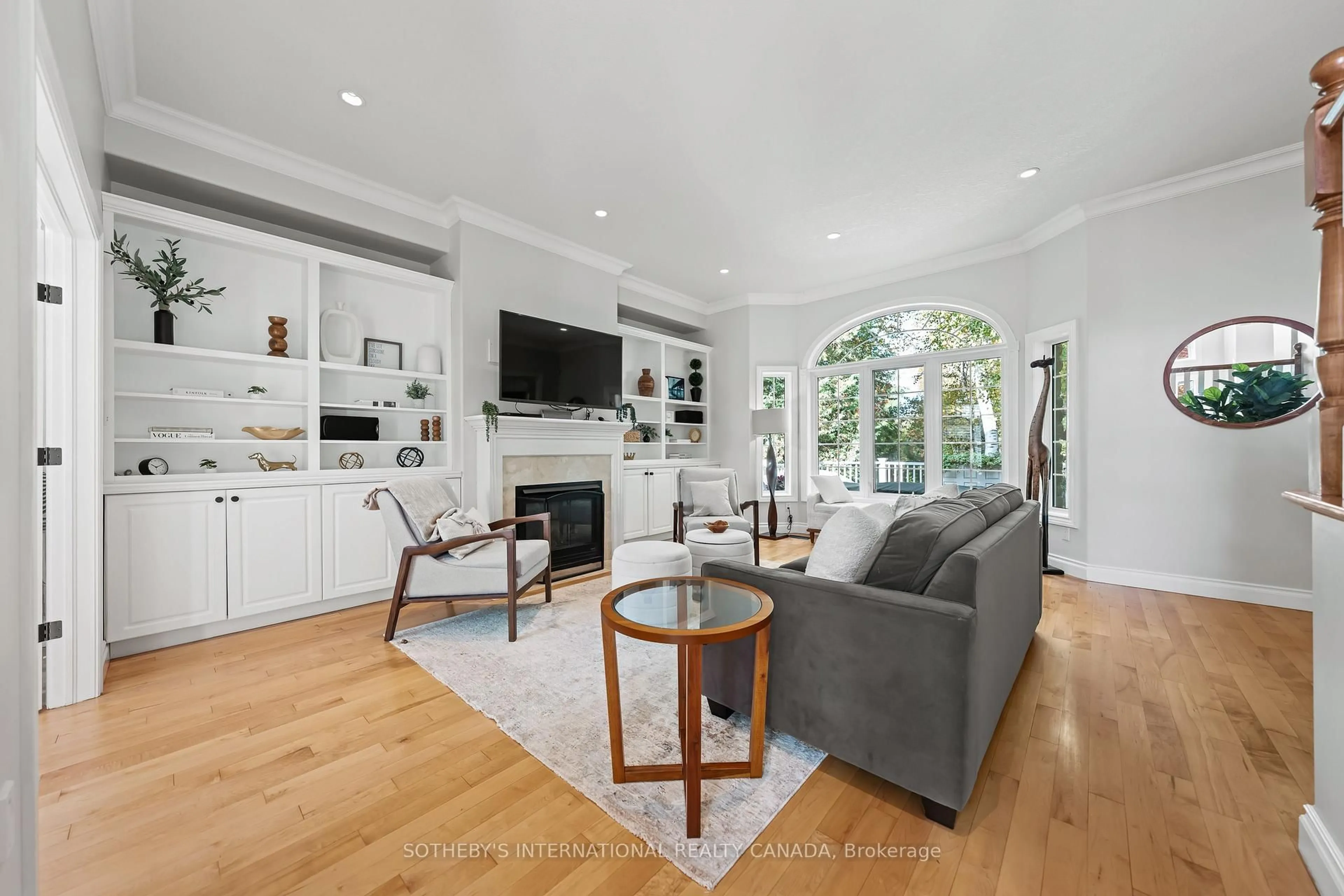 Living room with furniture, unknown for 80 Cedarbrook Cres, Cambridge Ontario N1T 1W8