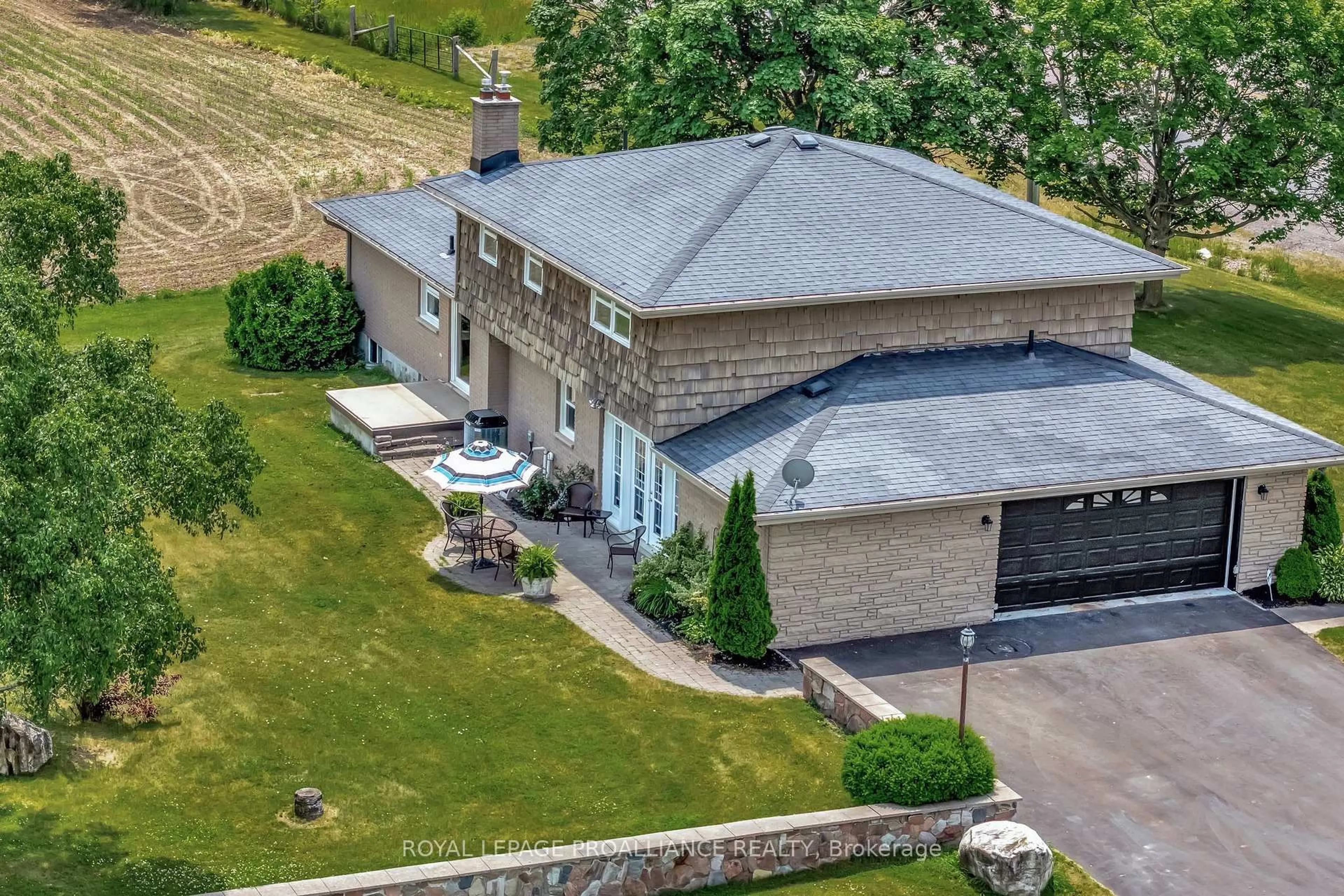 A pic from outside/outdoor area/front of a property/back of a property/a pic from drone, unknown for 6864 Highway 62, Belleville Ontario K8N 0L7