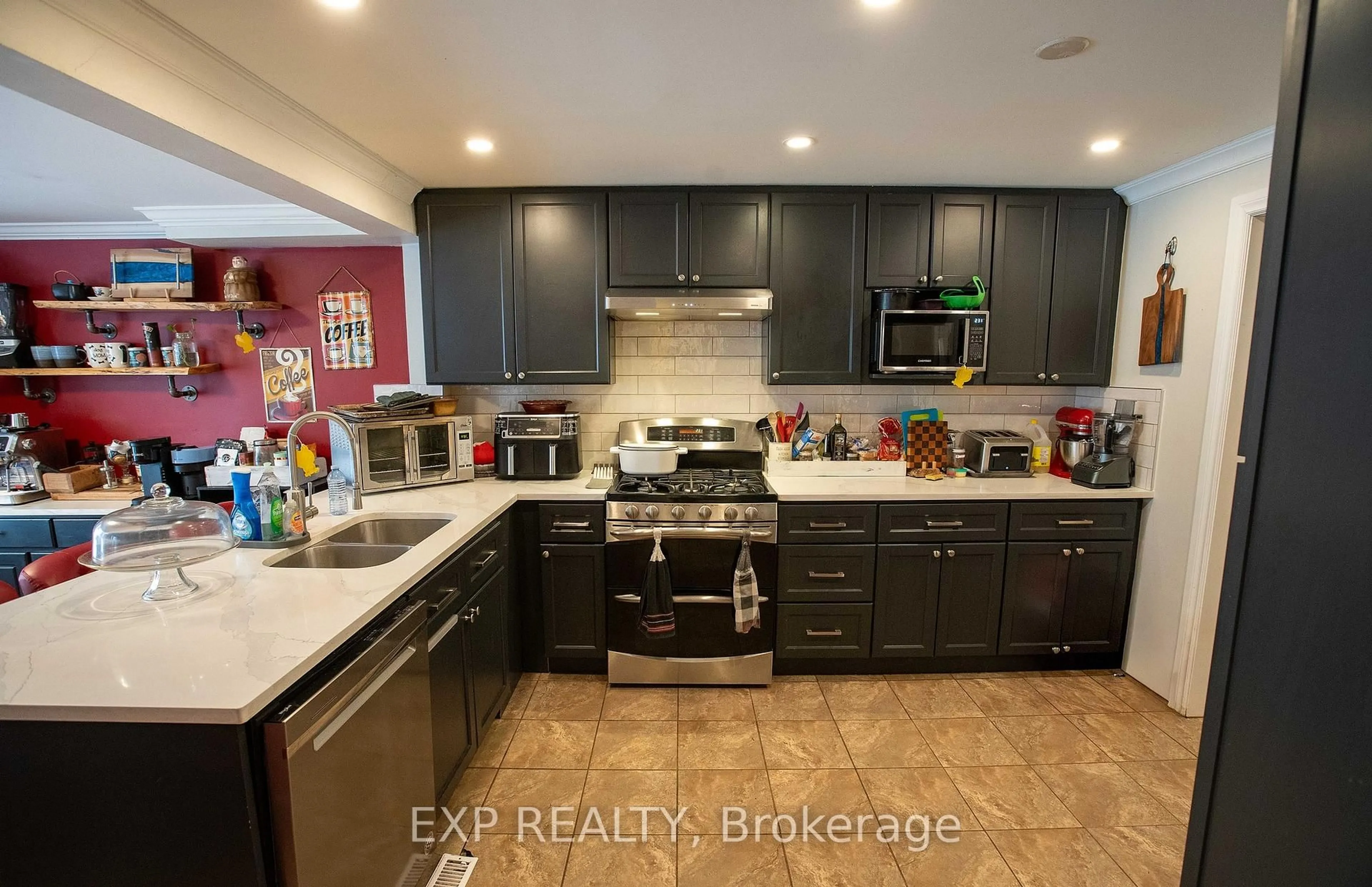 Open concept kitchen, ceramic/tile floor for 1108 Grenoble Cres, Ottawa Ontario K1C 2C6